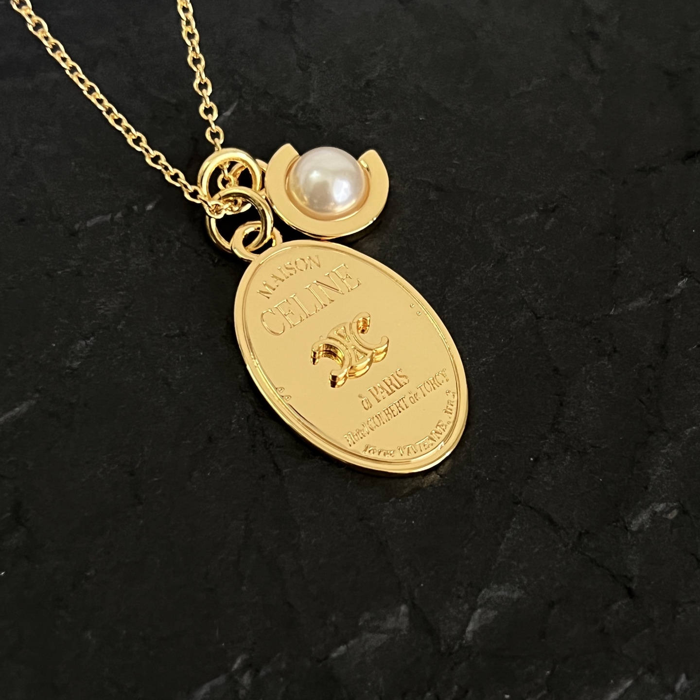 Celine Triomphe Pearl Oval Pendant necklace gold-tone metal with white pearl 42cm with 5cm extender