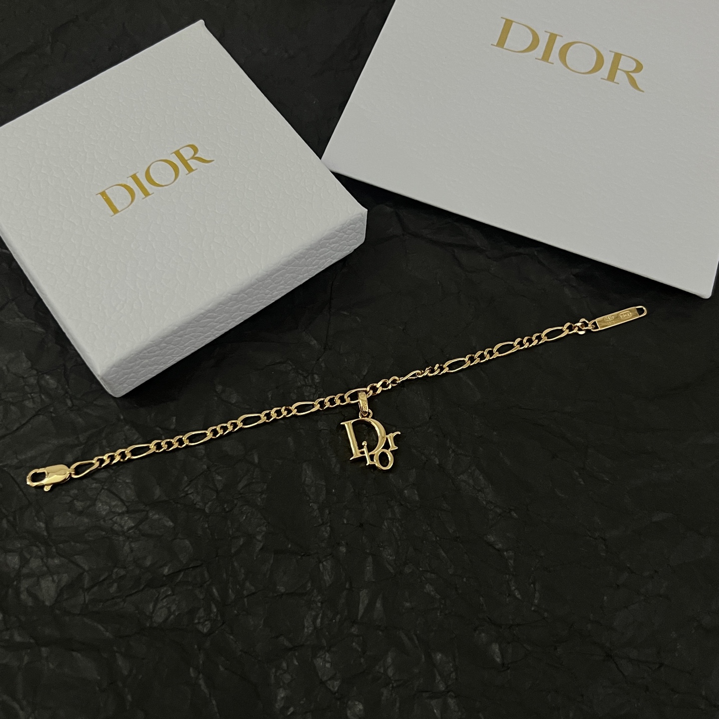 Dior Dior Logo Charm Figaro Chain bracelet Gold-tone metal no gemstones 18cm