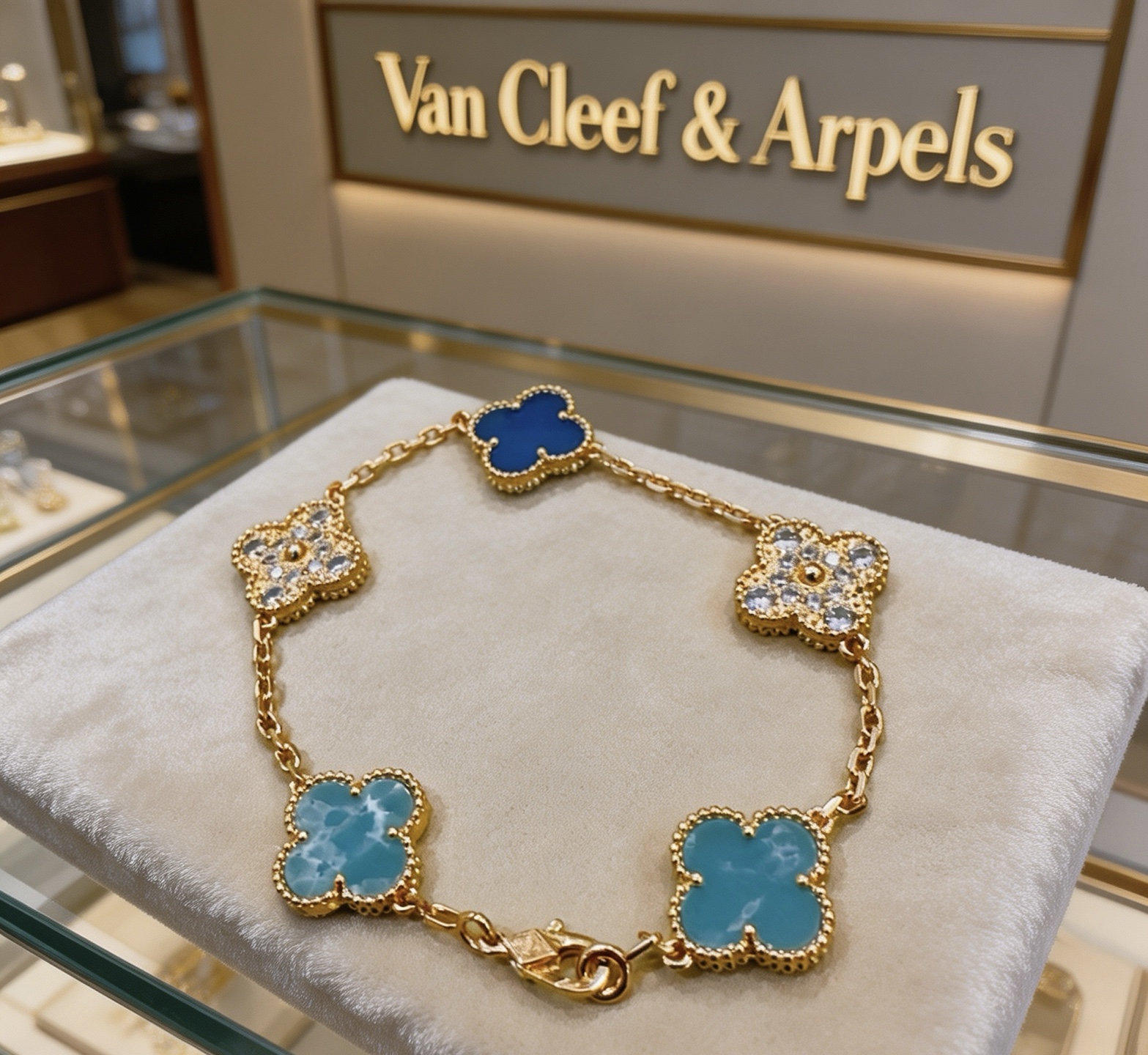 Van Cleef Arpels Alhambra bracelet Yellow gold with blue agate turquoise and diamond-accented four-leaf clover motifs 17cm