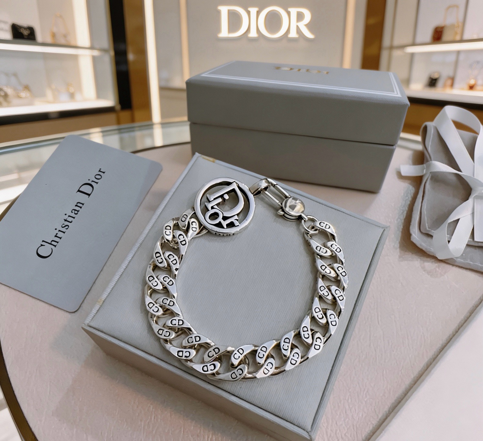 Dior CD Icon Curb Chain bracelet Silver-toned metal with black enamel CD logo detailing 21cm