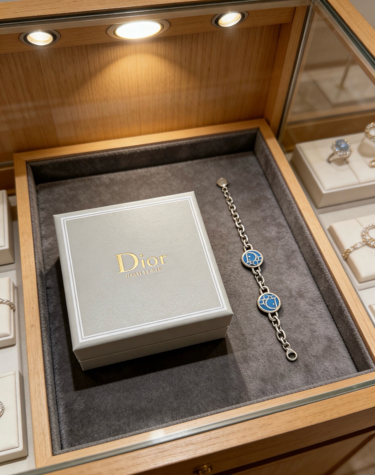 Dior Dior Logo Medallion Chain Bracelet bracelet Silver-tone metal with blue enamel logo medallions 18cm