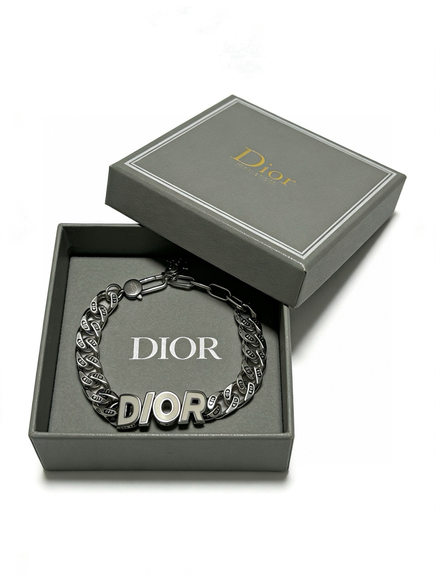 Dior CD Icon Dior Lettering Curb Chain Bracelet bracelet Antique silver-tone metal with light gray enamel lettering 21cm