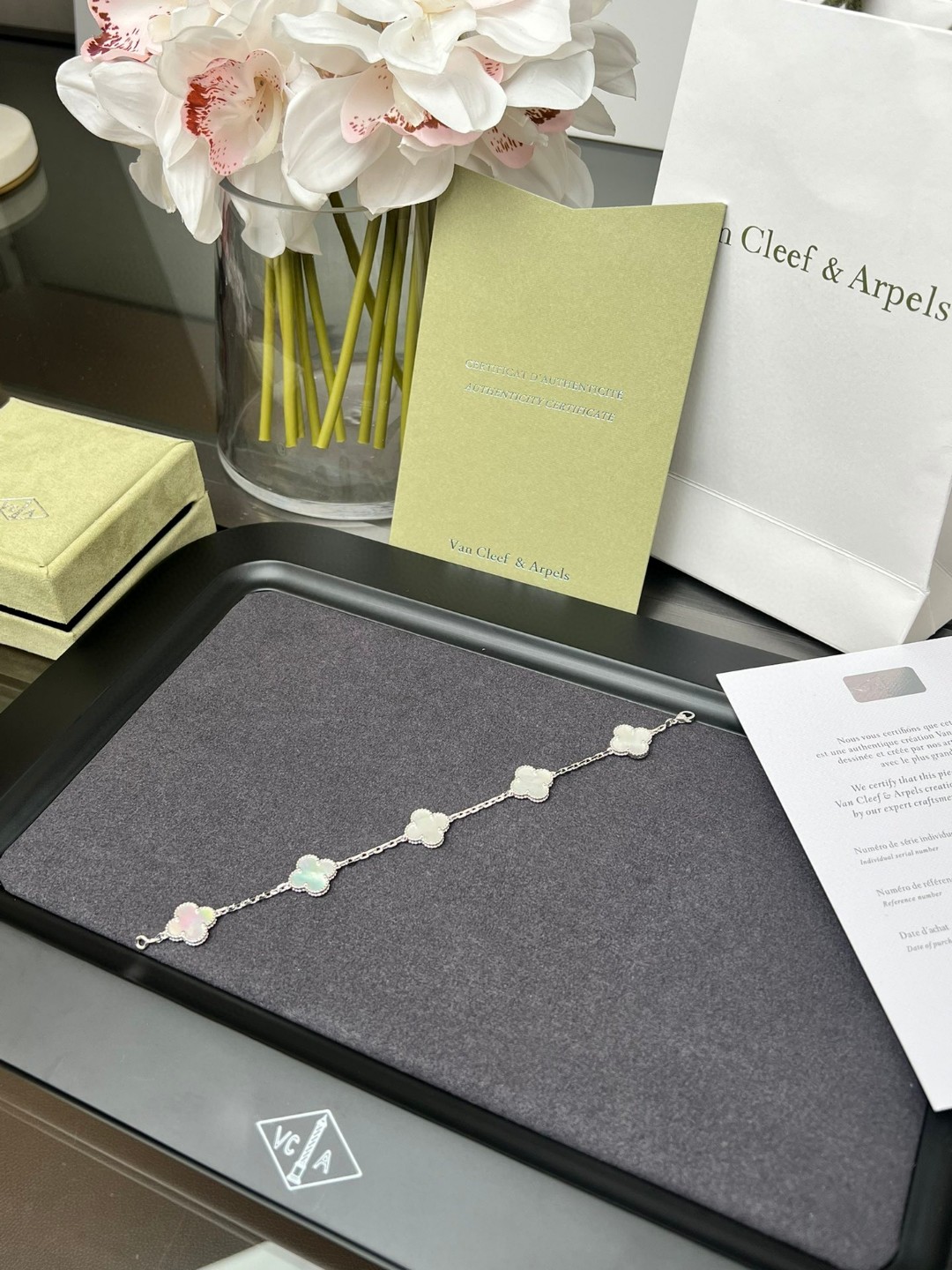 Van Cleef Arpels Vintage Alhambra bracelet White gold with white mother-of-pearl 18cm