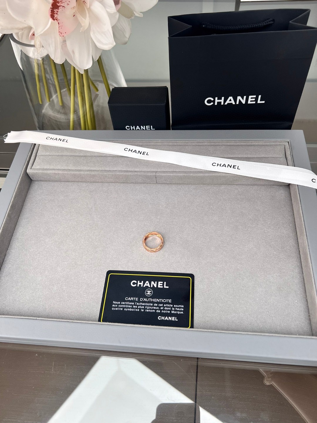 Chanel Coco Crush ring 18K rose gold with diamond accents 52