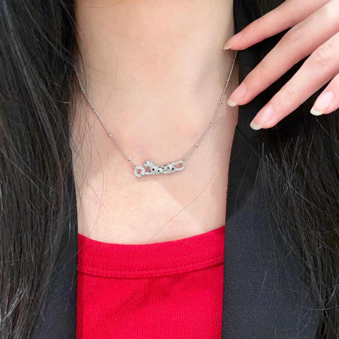 Cartier Panthere de Cartier necklace 18K white gold diamond black onyx 42cm