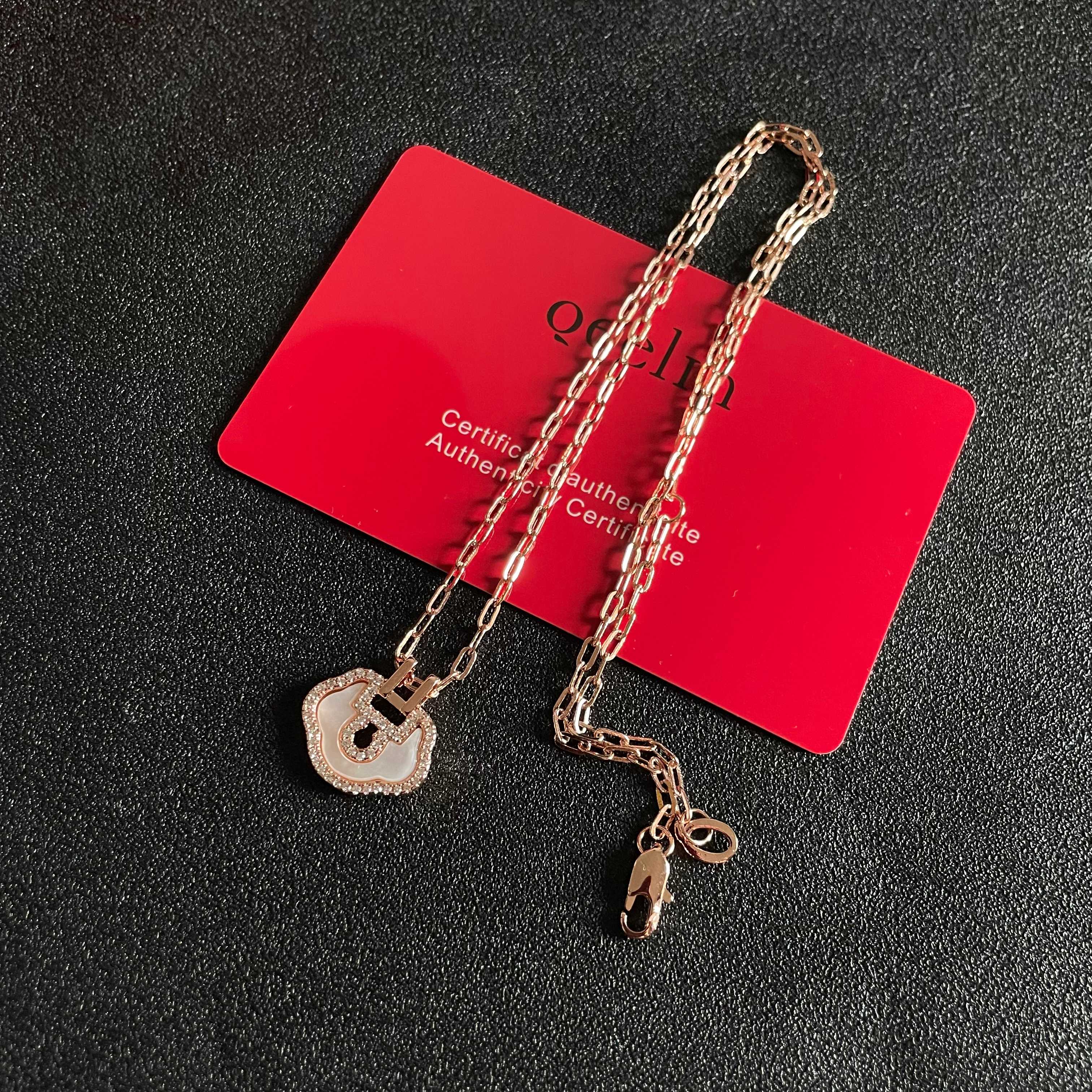 Qeelin Kirin mini Ruyi necklace Rose gold metal white mother-of-pearl clear high-carbon diamonds 42cm
