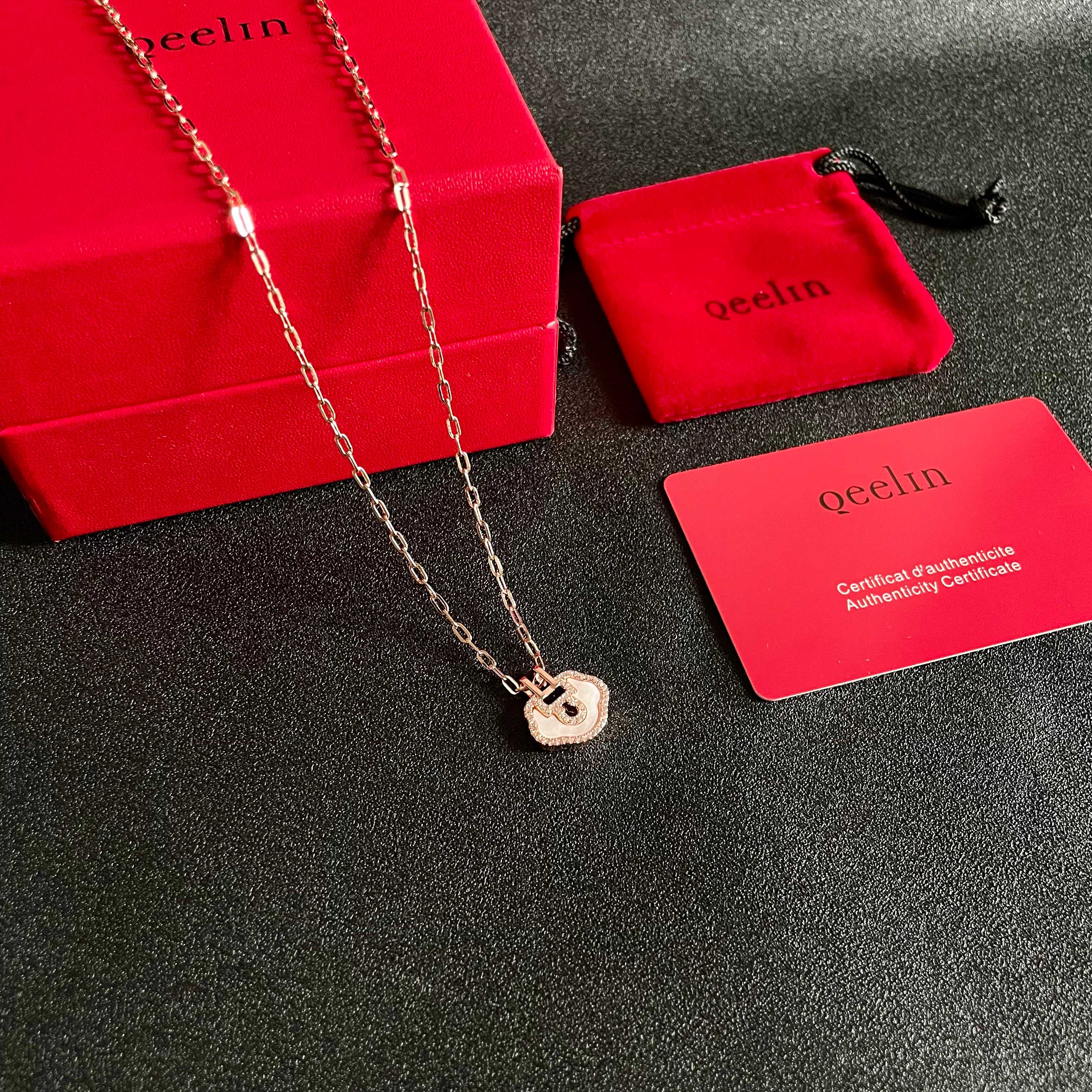 Qeelin Kirin mini Ruyi necklace Rose gold metal white mother-of-pearl clear high-carbon diamonds 42cm