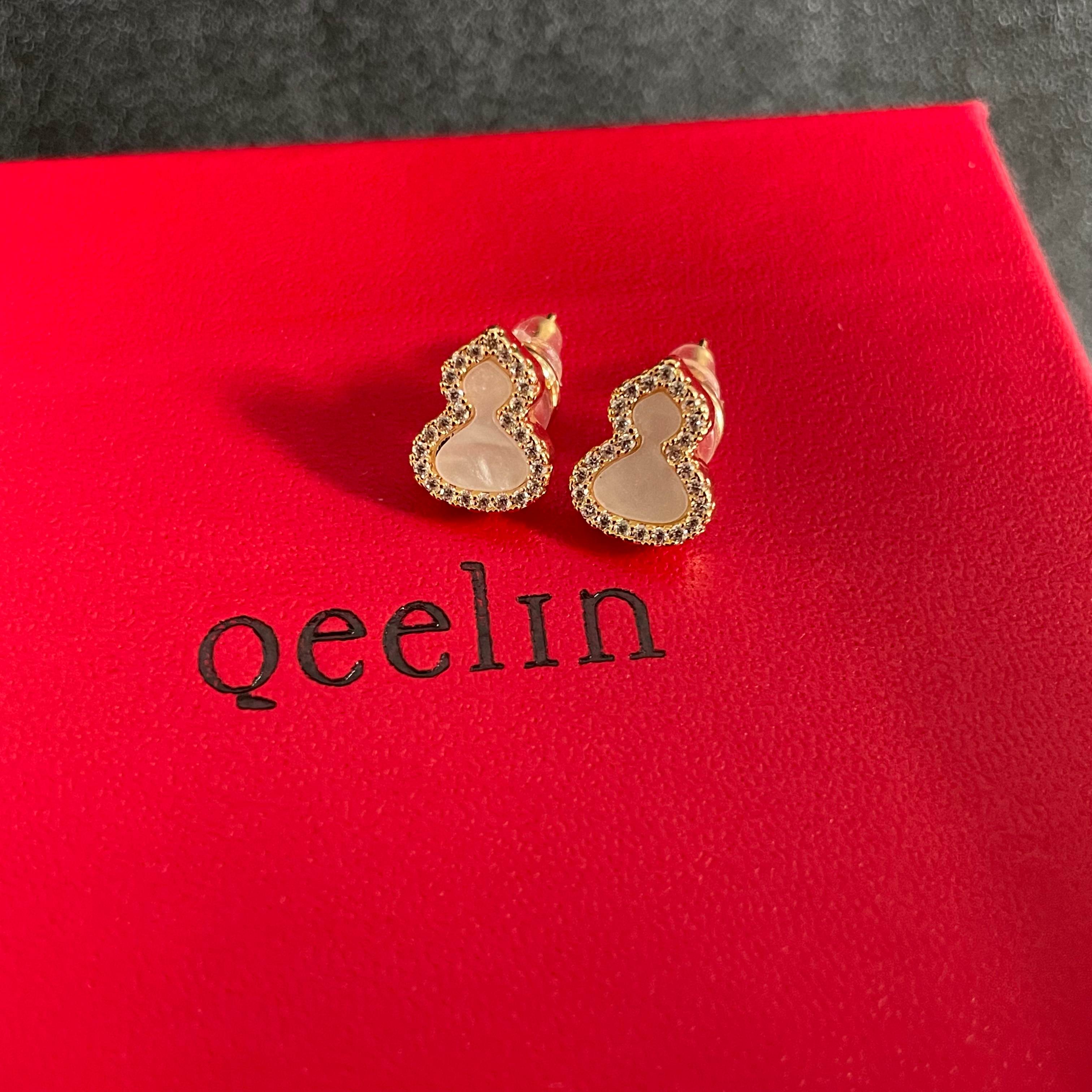 Qeelin Wulu earrings 18K rose gold white mother-of-pearl clear diamonds mini stud