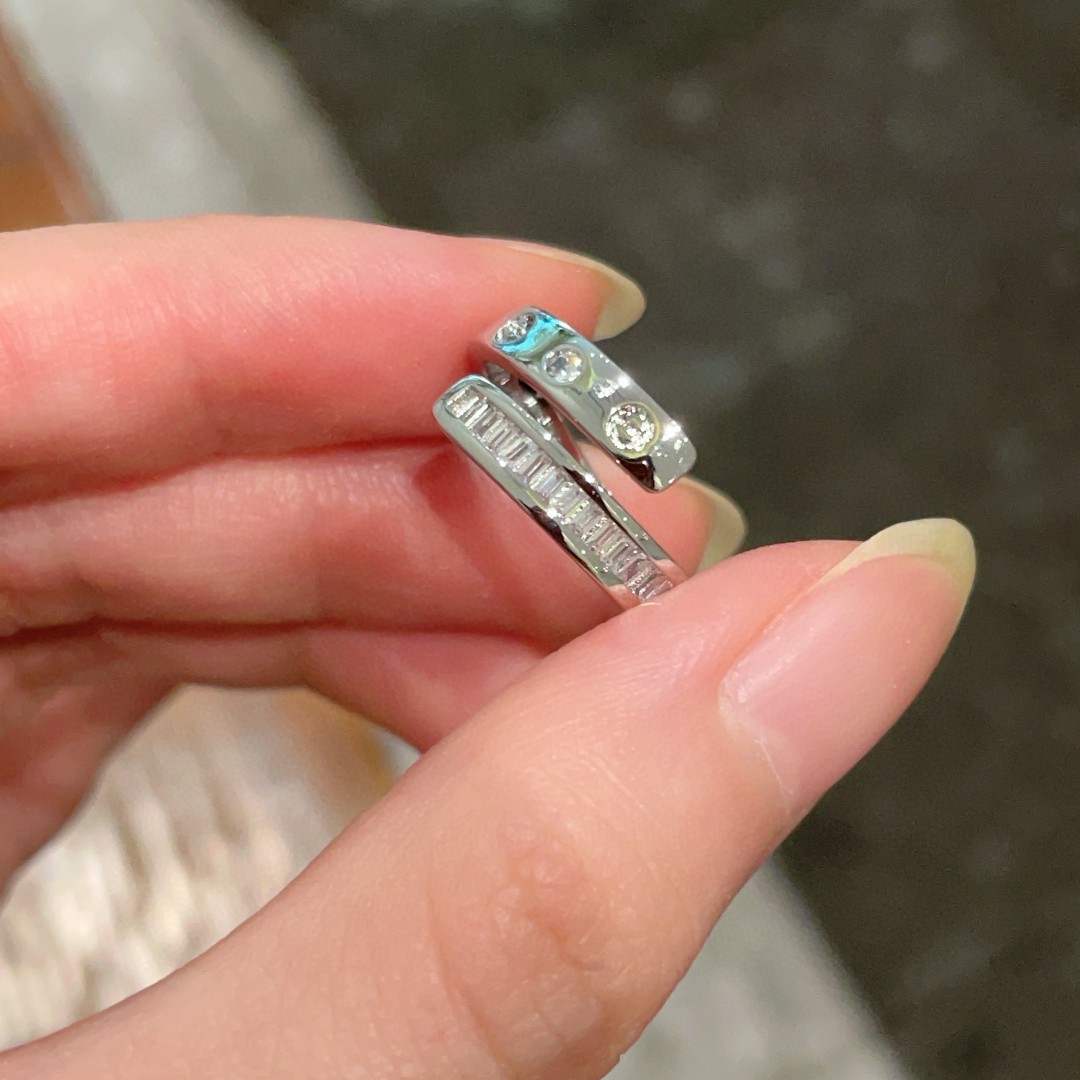 Cartier Love ring 18K white gold with clear diamonds US 7