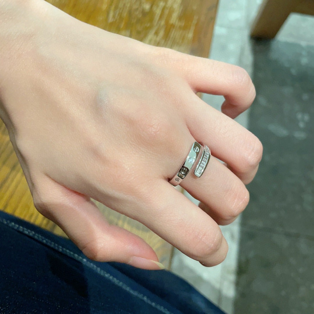 Cartier Love ring 18K white gold with clear diamonds US 7
