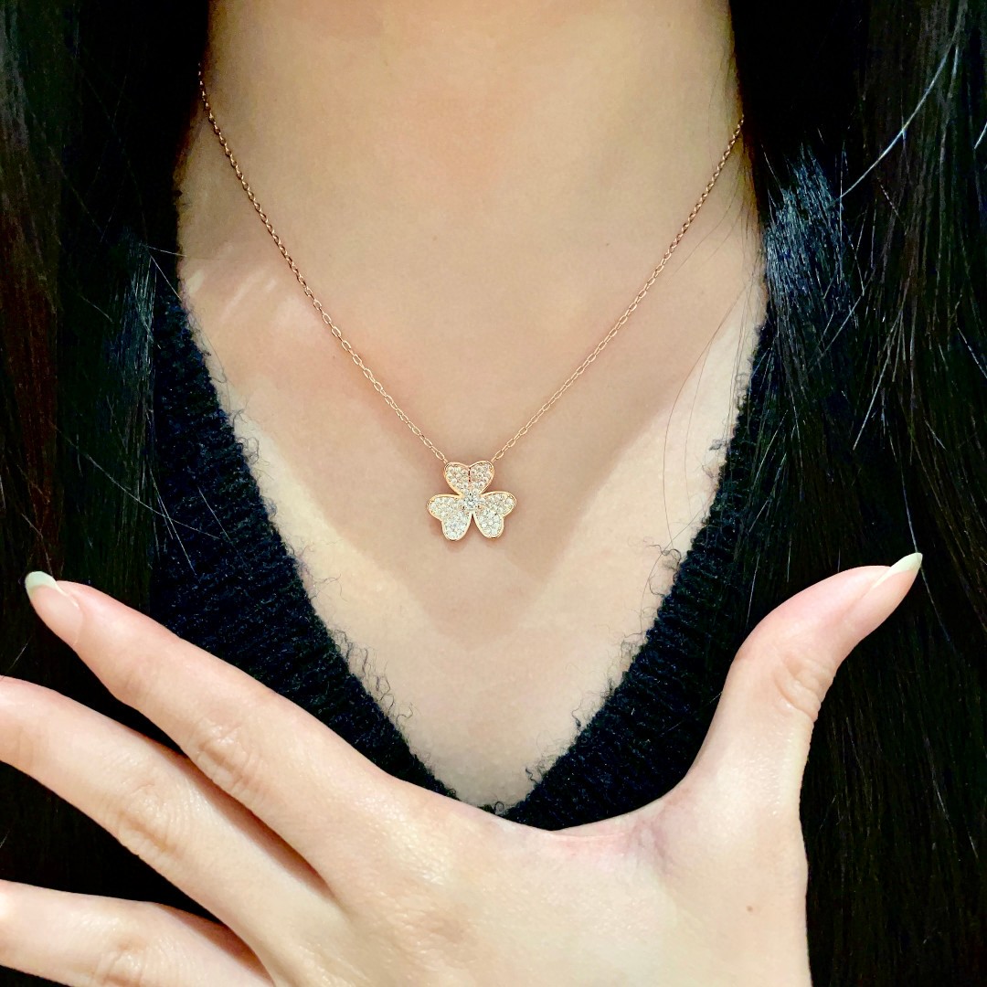 Van Cleef Arpels Frivole necklace Rose gold clear diamond 42cm