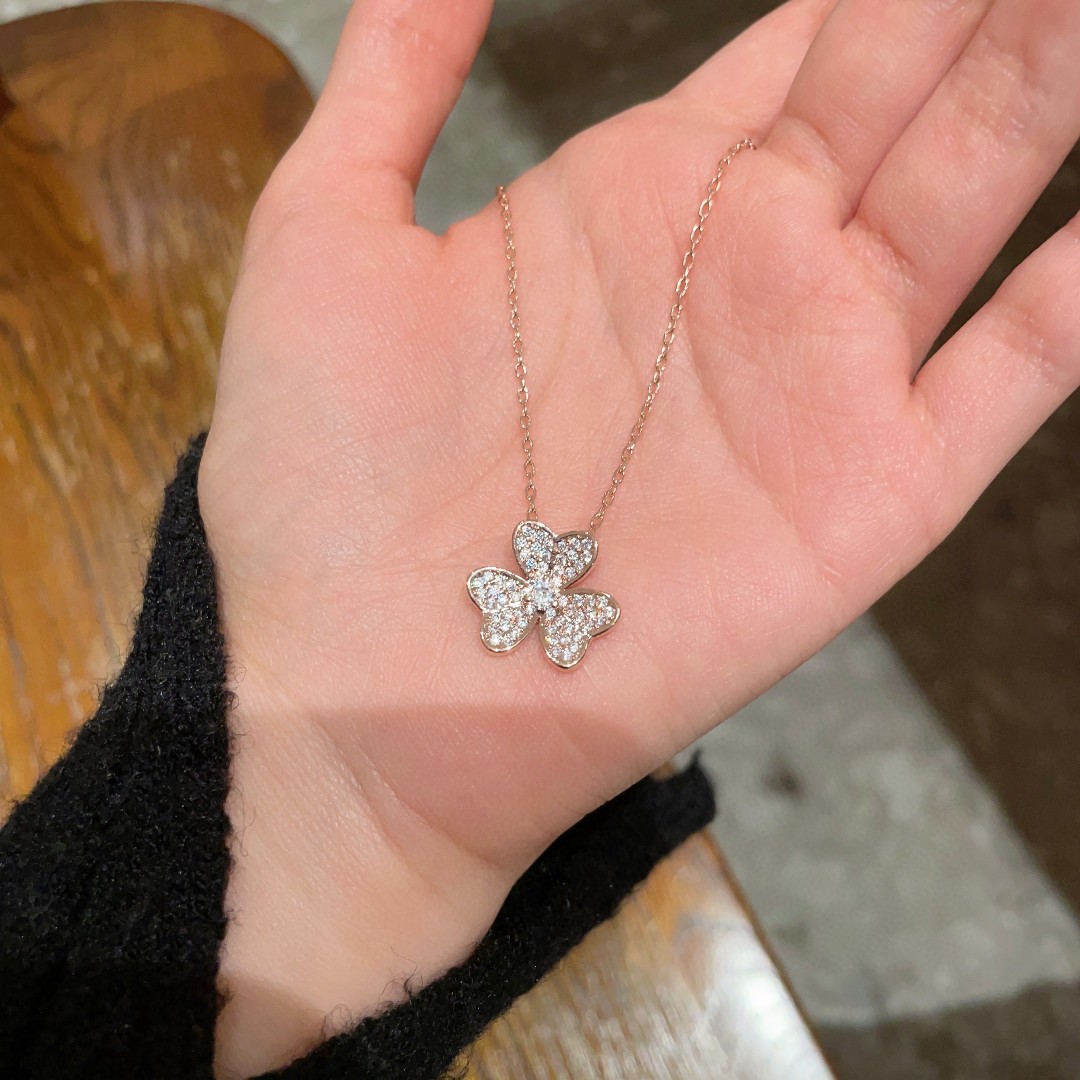 Van Cleef Arpels Frivole necklace Rose gold clear diamond 42cm