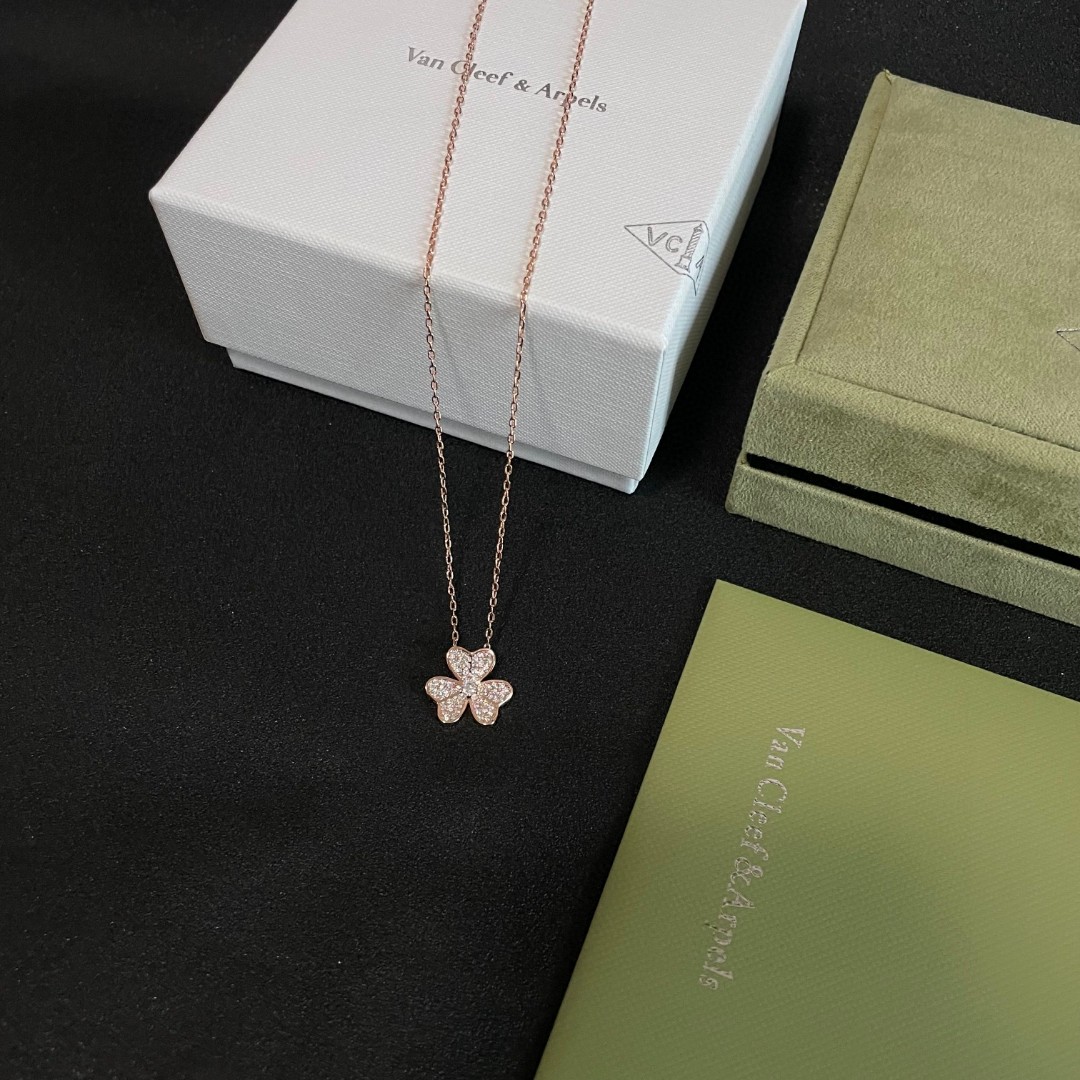 Van Cleef Arpels Frivole necklace Rose gold clear diamond 42cm