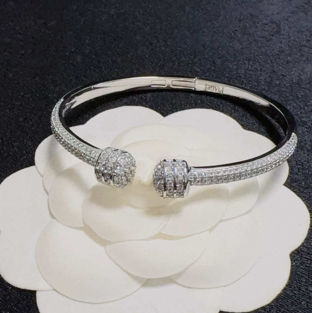 Piaget Possession bracelet silver-toned white gold with full-pave clear diamonds 16cm inner circumference