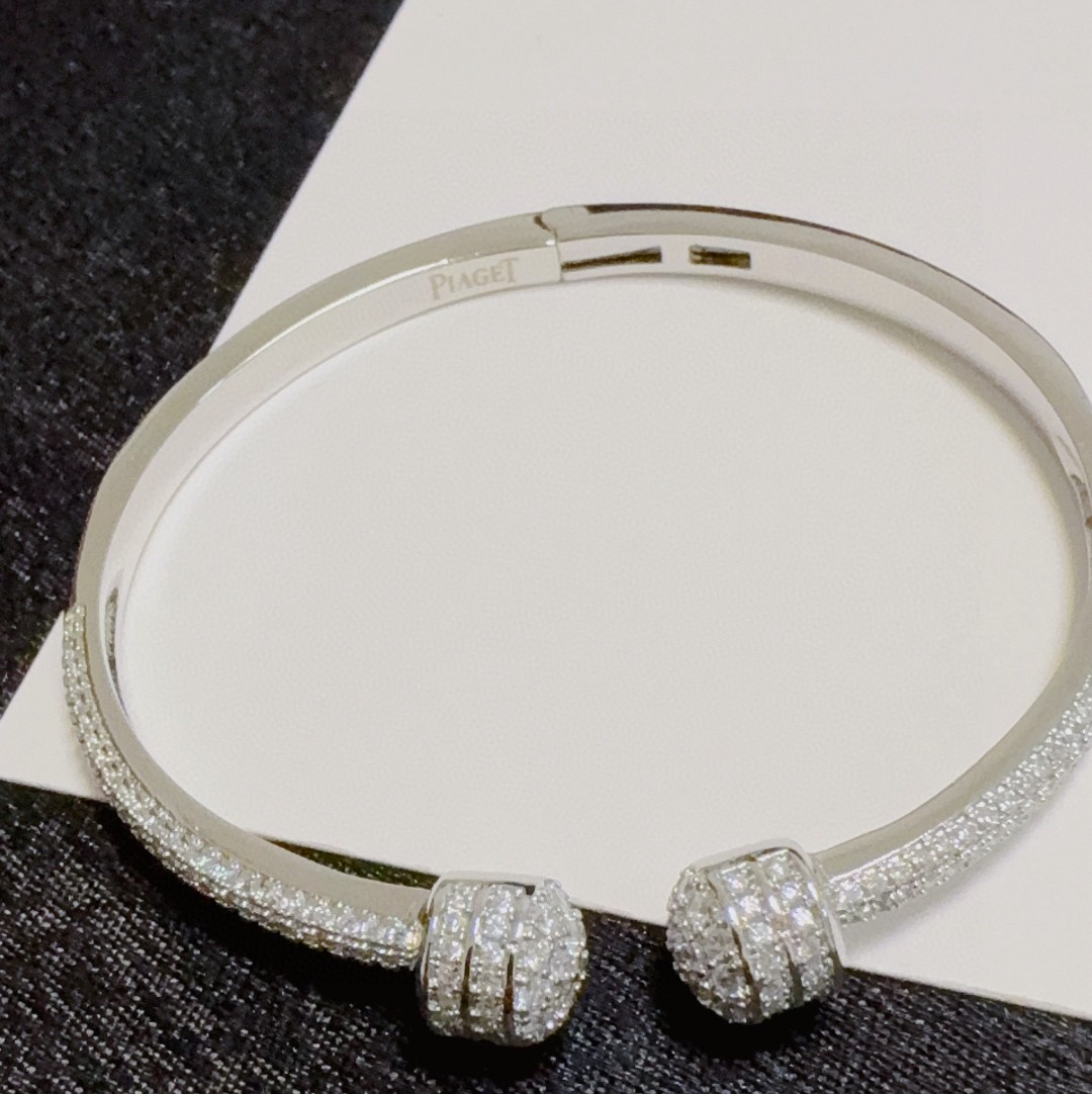 Piaget Possession bracelet silver-toned white gold with full-pave clear diamonds 16cm inner circumference