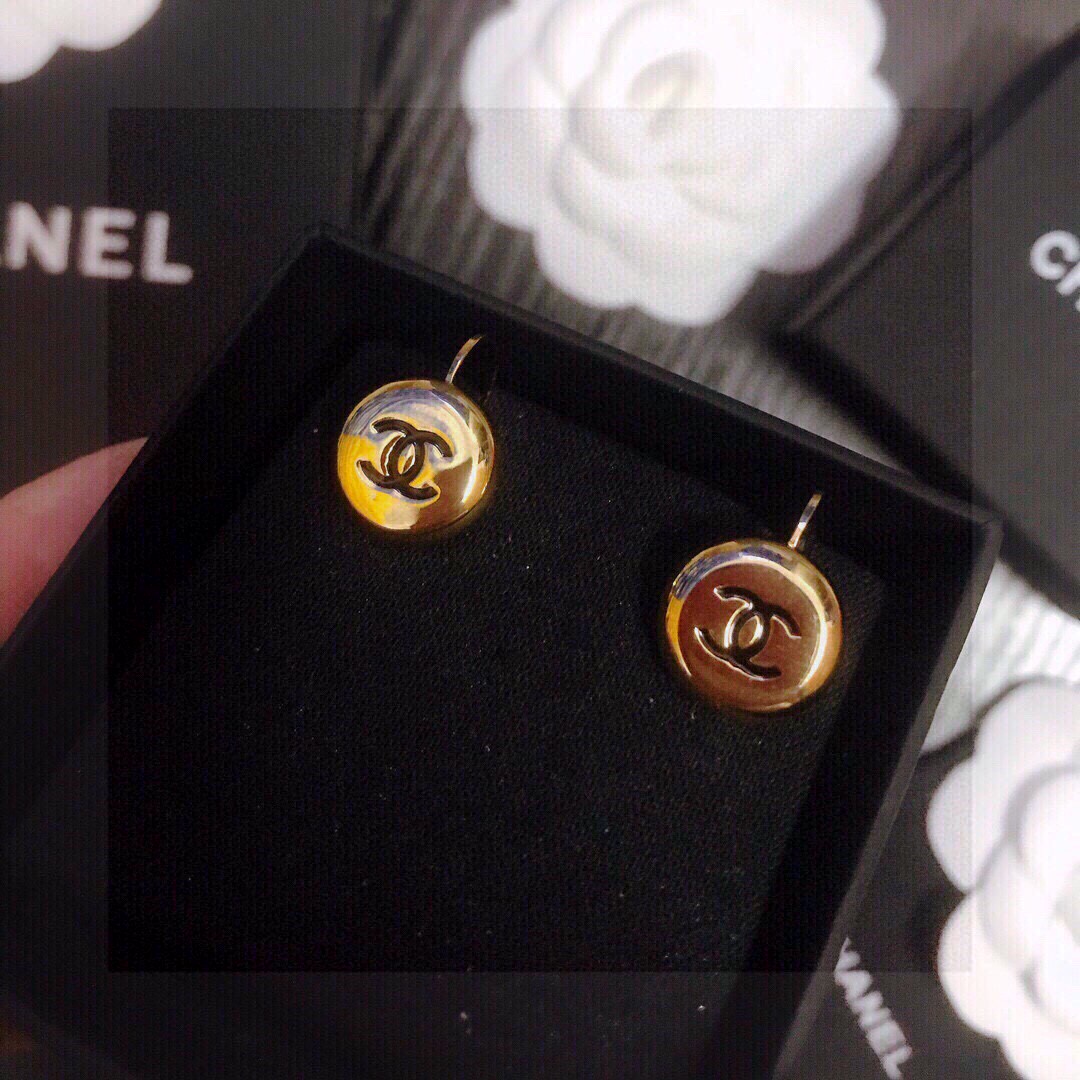 Chanel CC Logo Round Button Stud Earrings earrings gold-tone metal with black enamel CC logo 1 2cm diameter