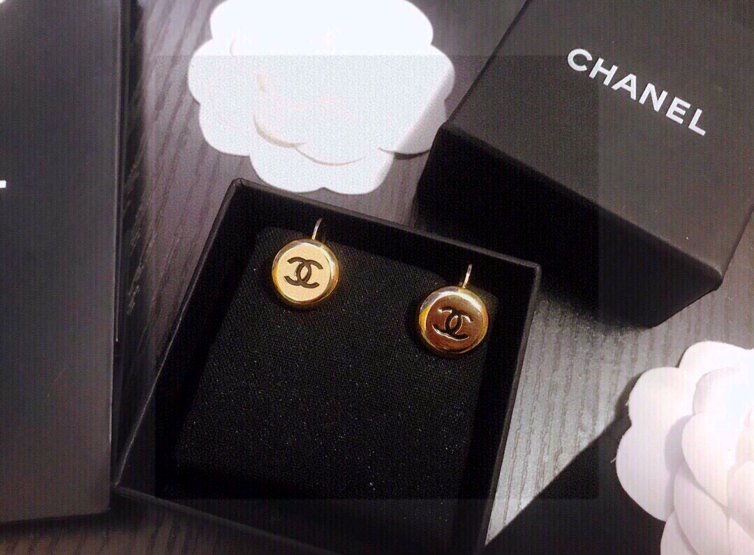 Chanel CC Logo Round Button Stud Earrings earrings gold-tone metal with black enamel CC logo 1 2cm diameter