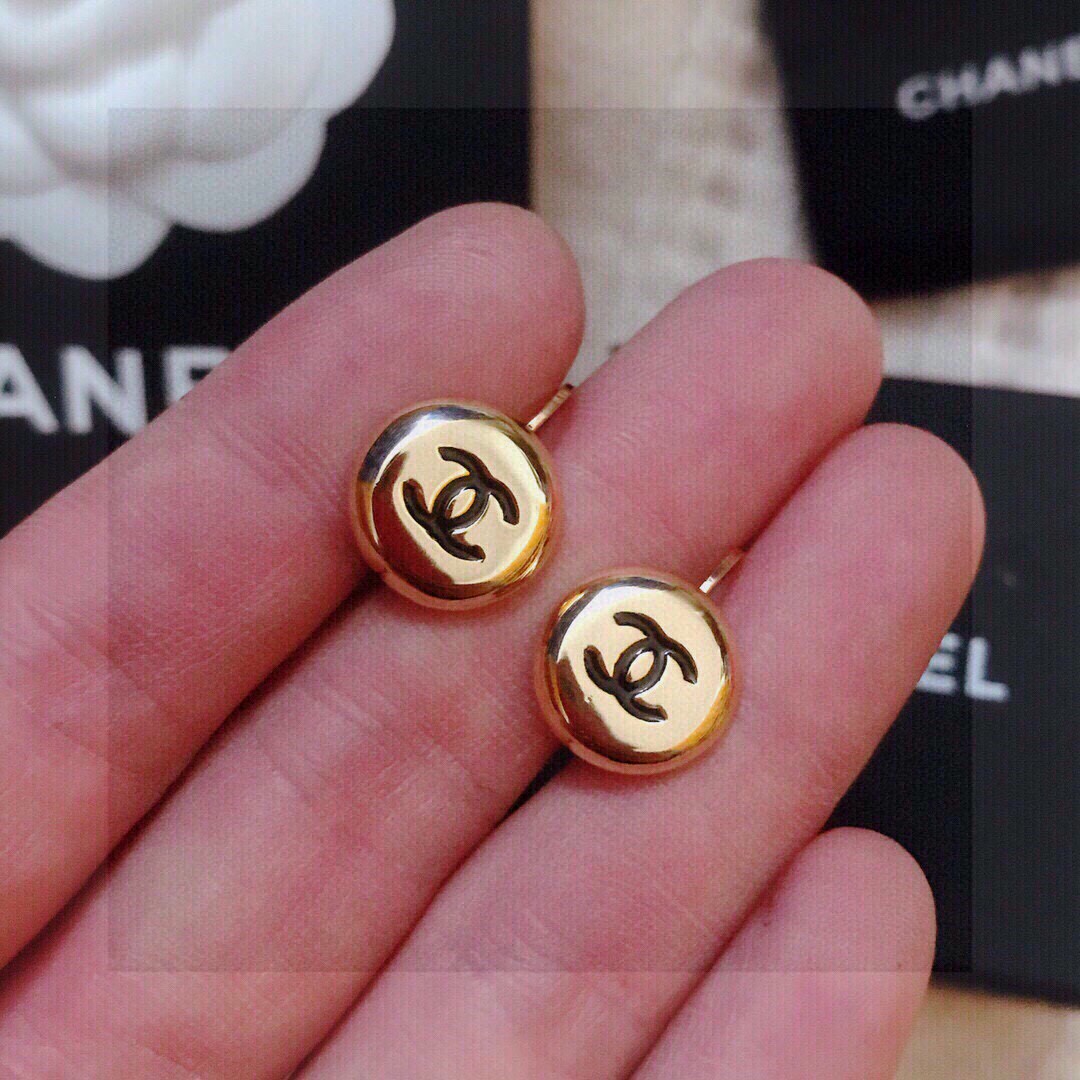 Chanel CC Logo Round Button Stud Earrings earrings gold-tone metal with black enamel CC logo 1 2cm diameter