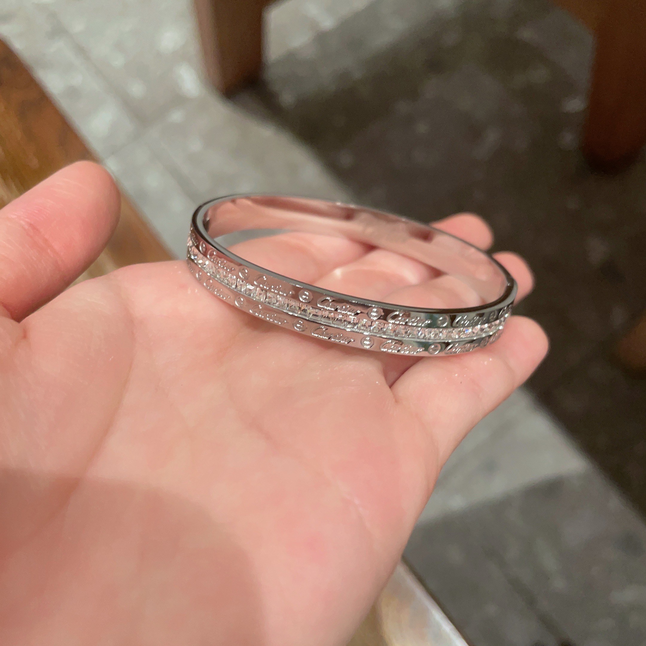 Cartier Love bracelet 18k white gold diamond 17