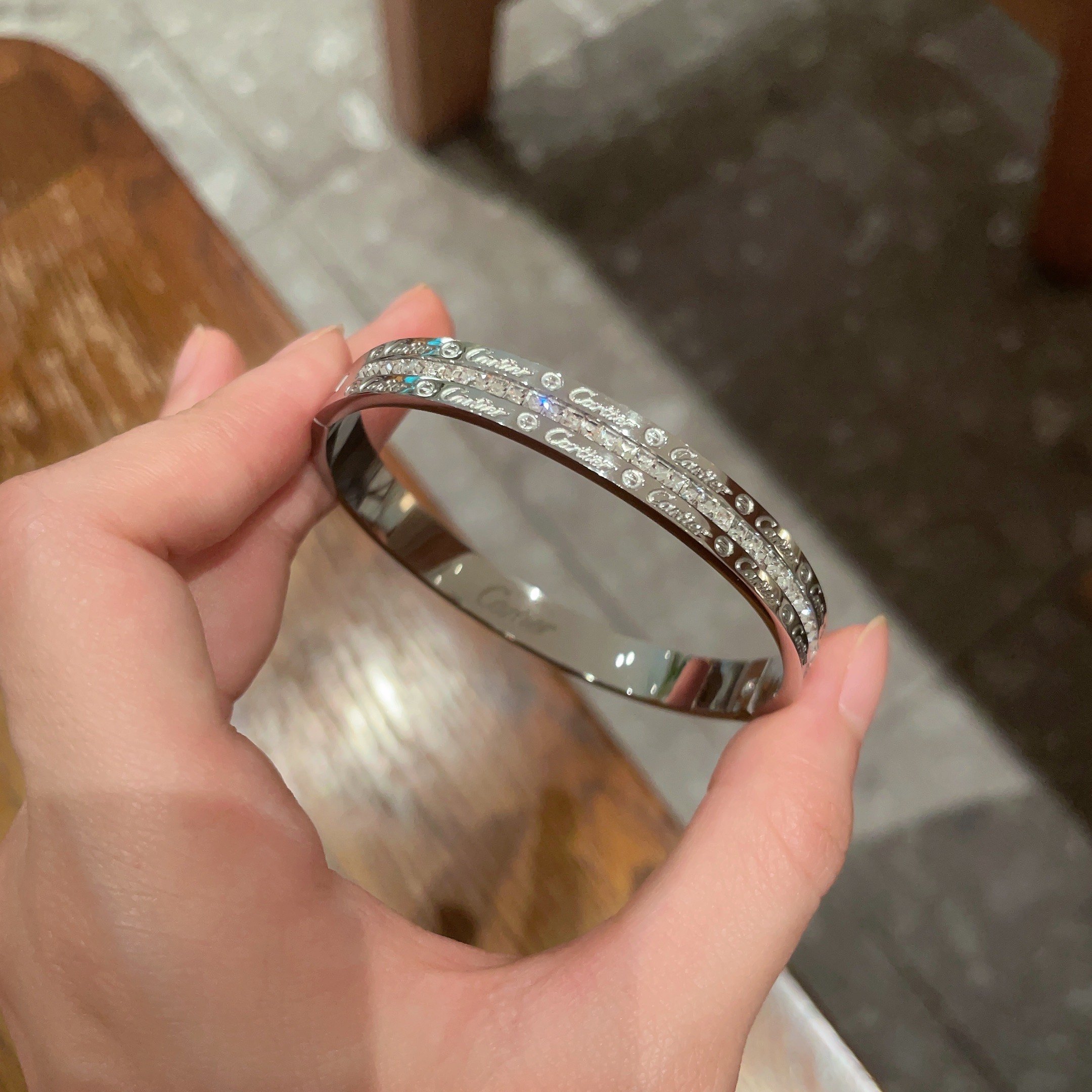 Cartier Love bracelet 18k white gold diamond 17