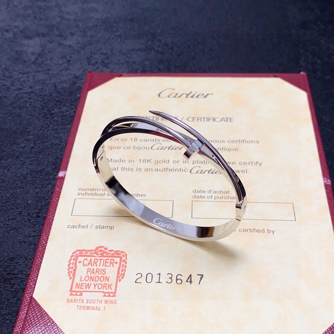 Cartier Juste un Clou bracelet 18k white gold with clear diamond accents 17
