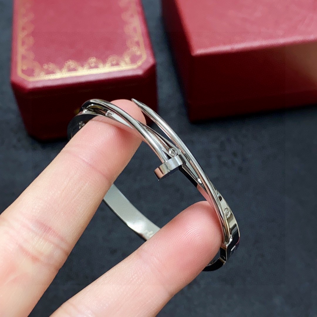 Cartier Juste un Clou bracelet 18k white gold with clear diamond accents 17