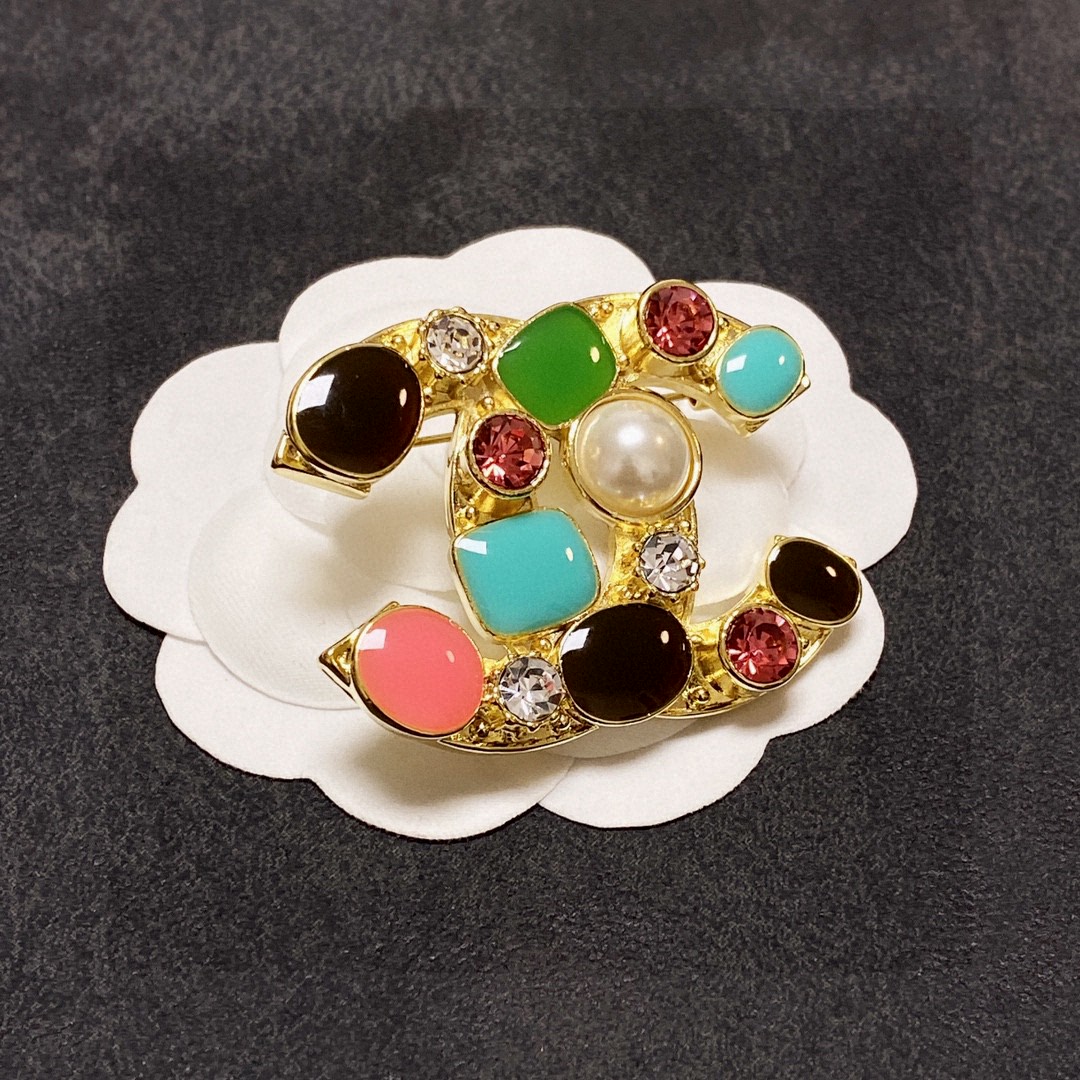 Chanel CC Logo Multicolor Gripoix Brooch brooch Gold-tone metal with multicolor resin stones black green turquoise coral pink ruby red clear crystals and white faux pearl 3 5cm width