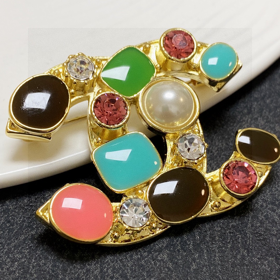 Chanel CC Logo Multicolor Gripoix Brooch brooch Gold-tone metal with multicolor resin stones black green turquoise coral pink ruby red clear crystals and white faux pearl 3 5cm width
