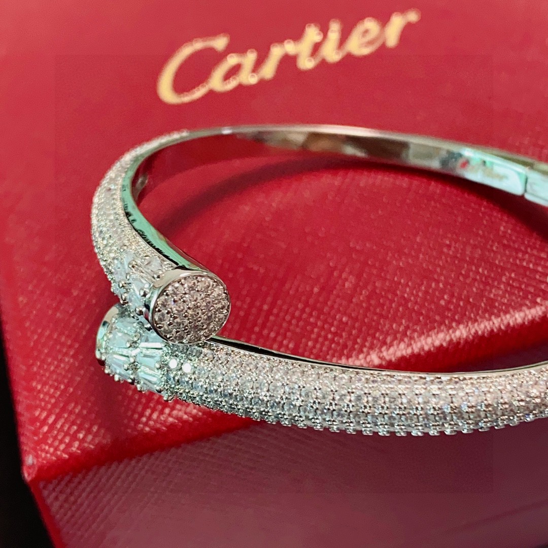 Cartier Panthere de Cartier bracelet 18k white gold clear diamond 17cm