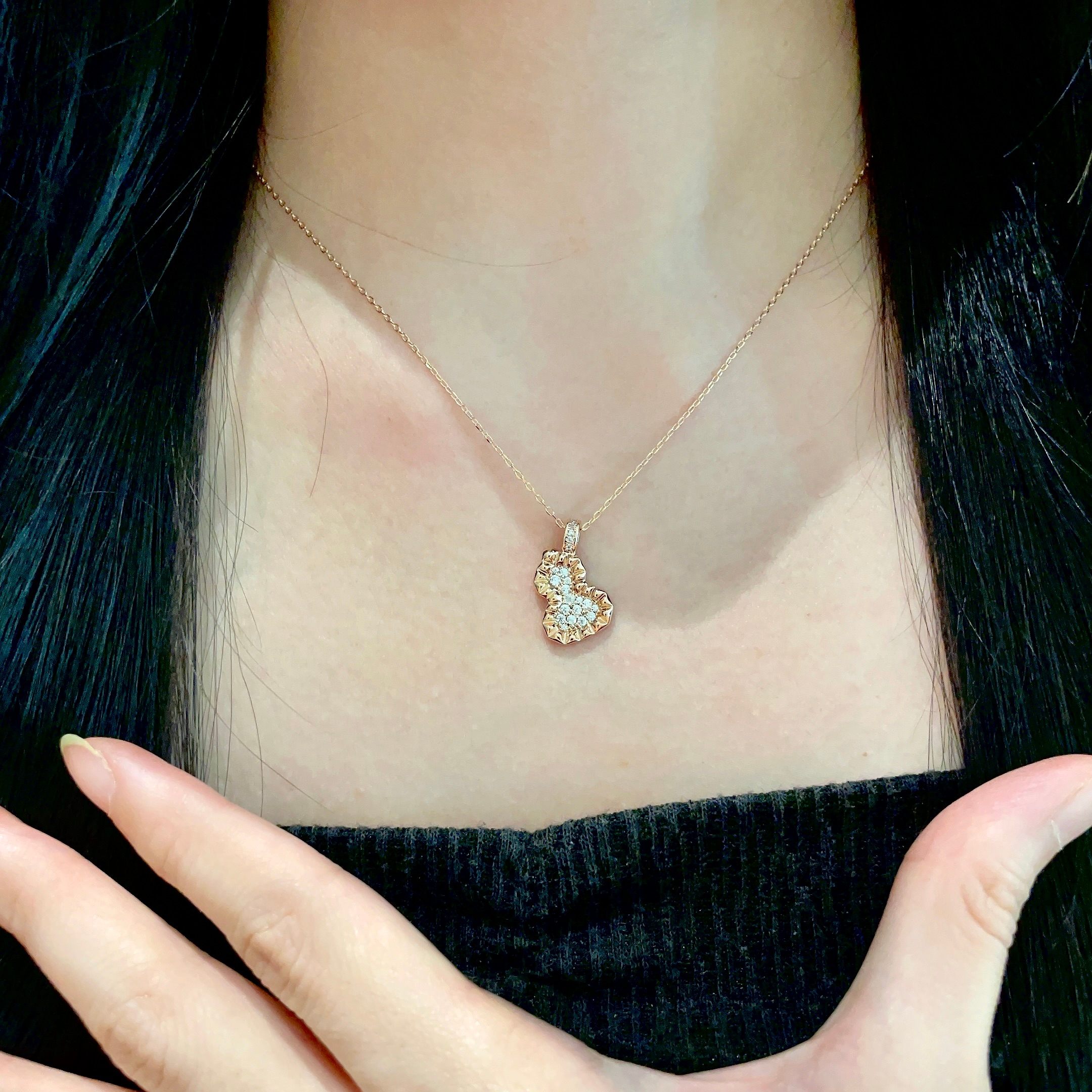 Qeelin Wulu Gourd necklace 18K rose gold clear diamond 42cm