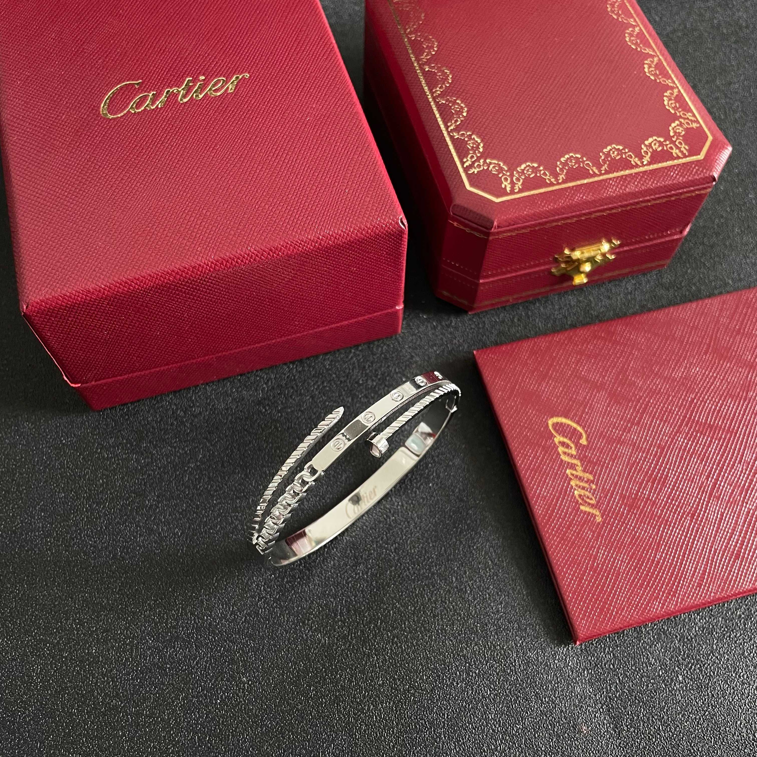 Cartier Juste un Clou bracelet silver-toned metal no gemstones 17