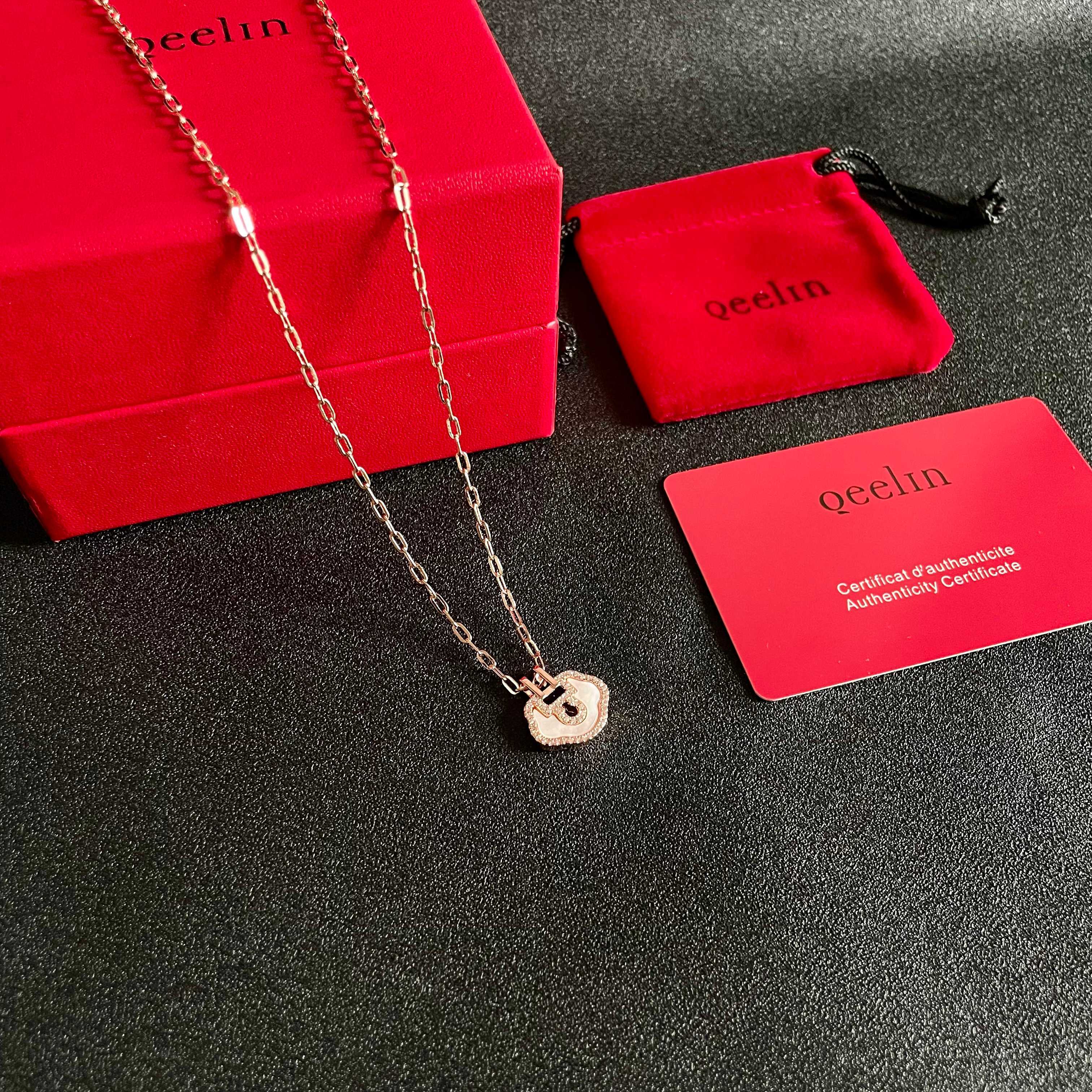 Qeelin Kirin mini Ruyi necklace Rose gold plated metal white mother-of-pearl clear high-carbon diamonds 42cm