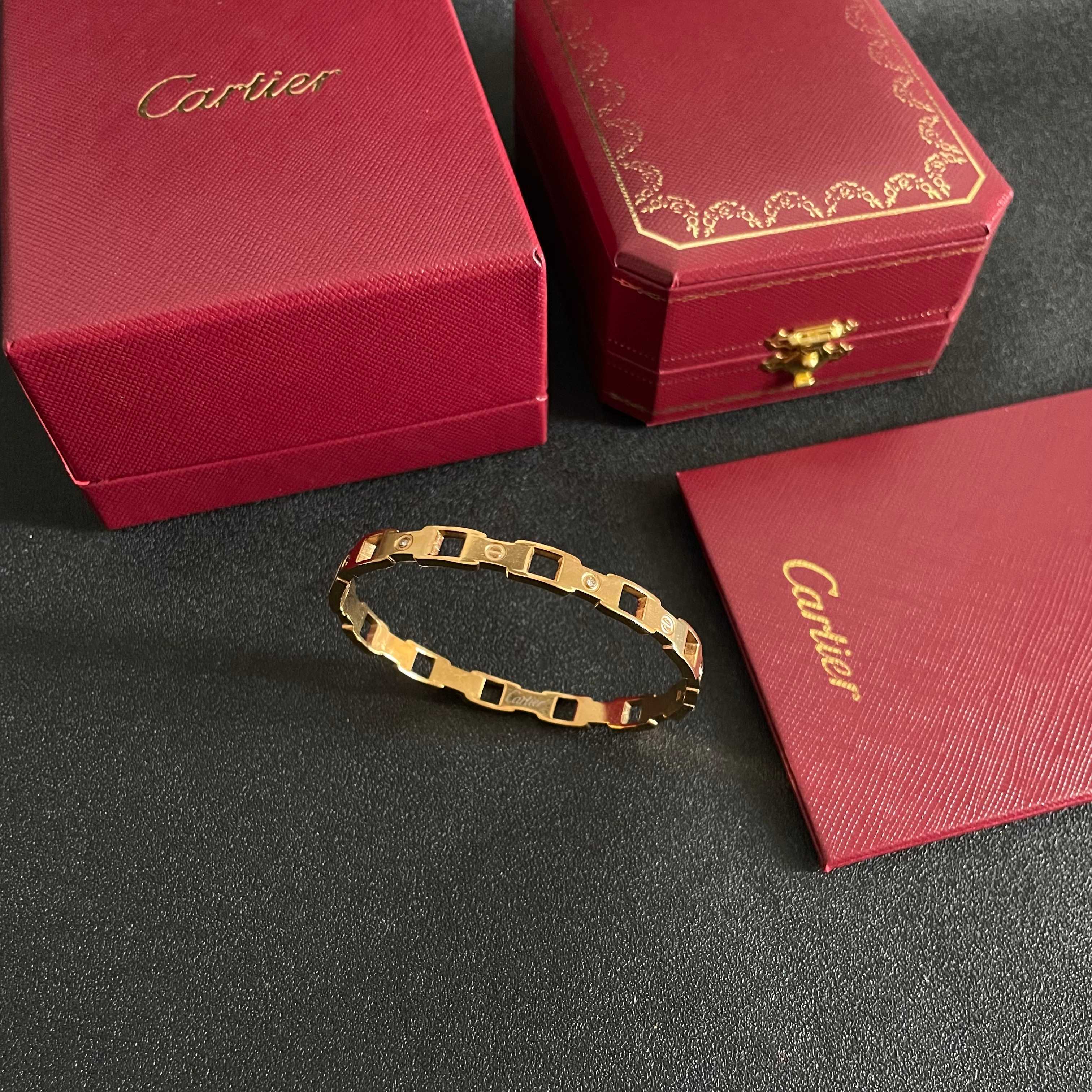 Cartier Maillon de Cartier bracelet 18k yellow gold clear diamond accents 17cm