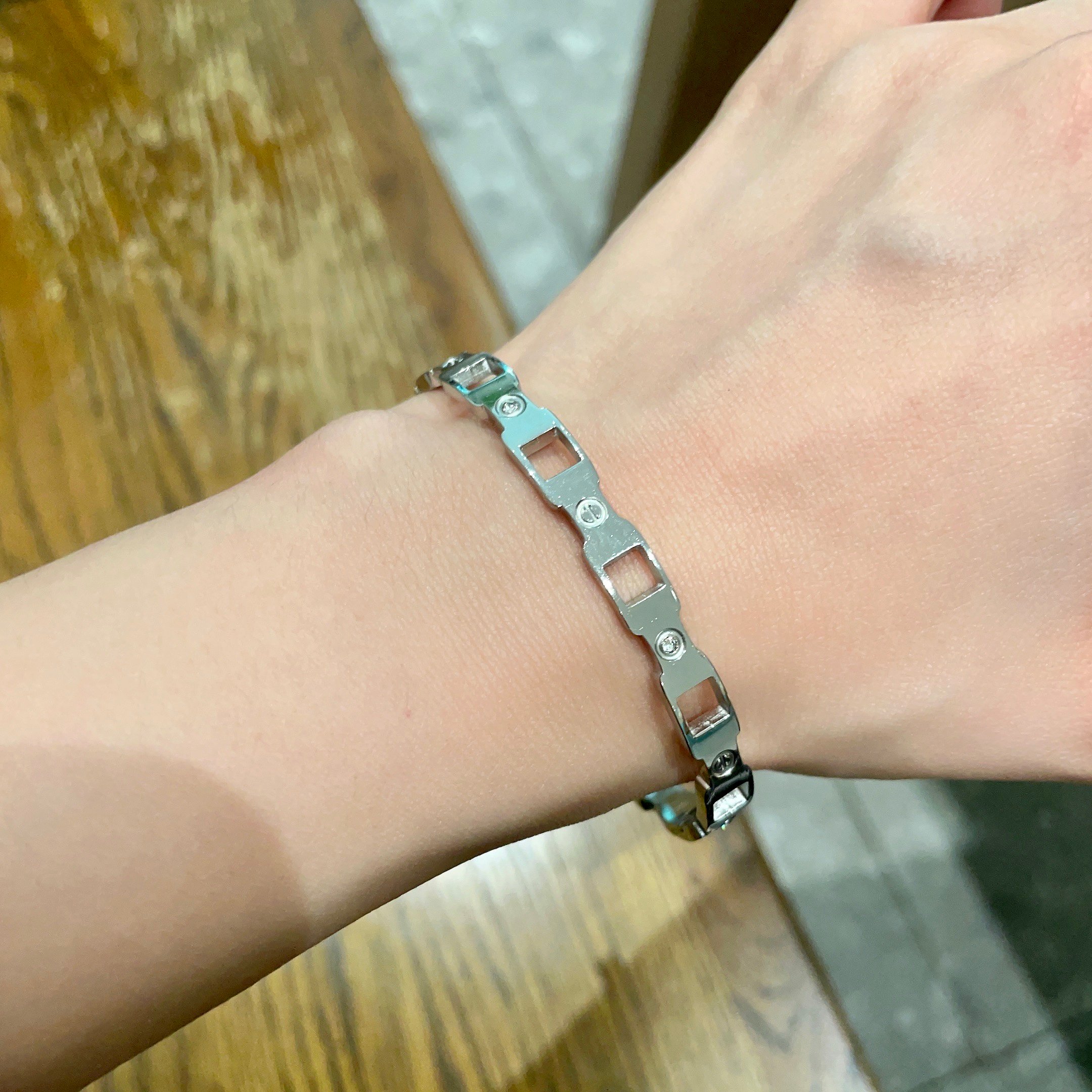 Cartier Maillon Panthere bracelet Silver-toned 18k white gold clear diamond accents 18cm