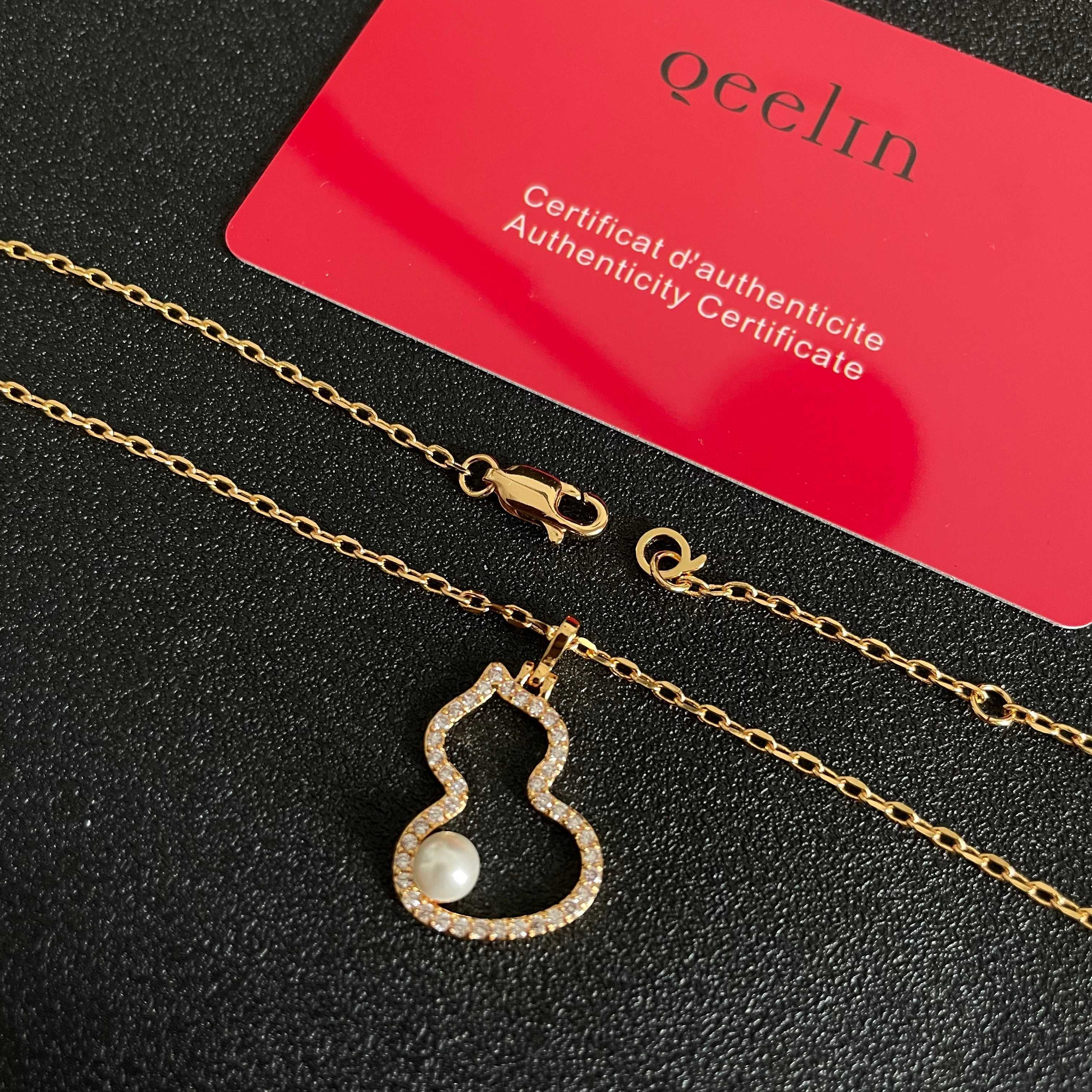 Qeelin Wulu necklace yellow gold metal clear diamond pave white freshwater pearl 42cm with 3cm extender