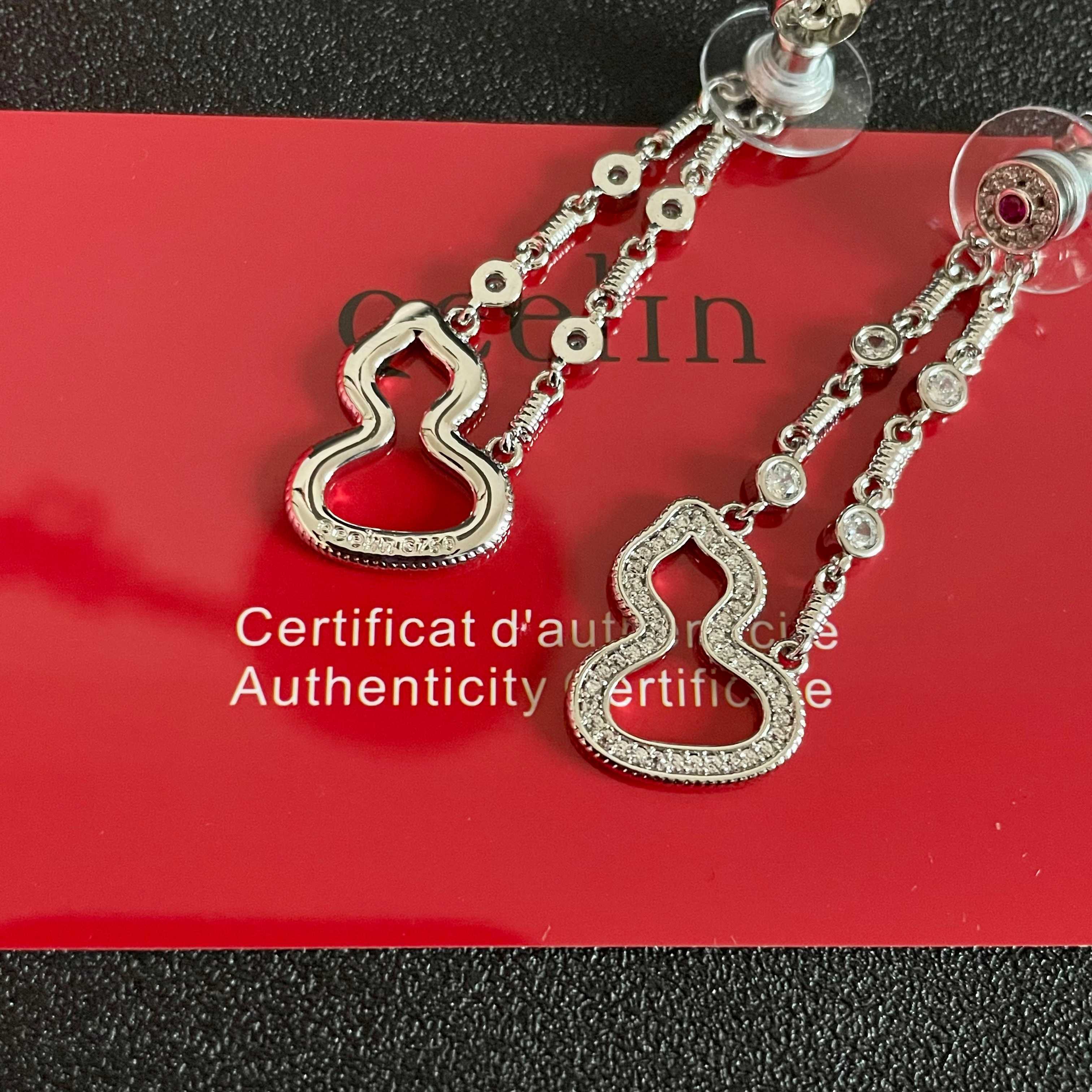 Qeelin Wulu earrings 18K white gold white diamonds ruby 3 5cm drop length