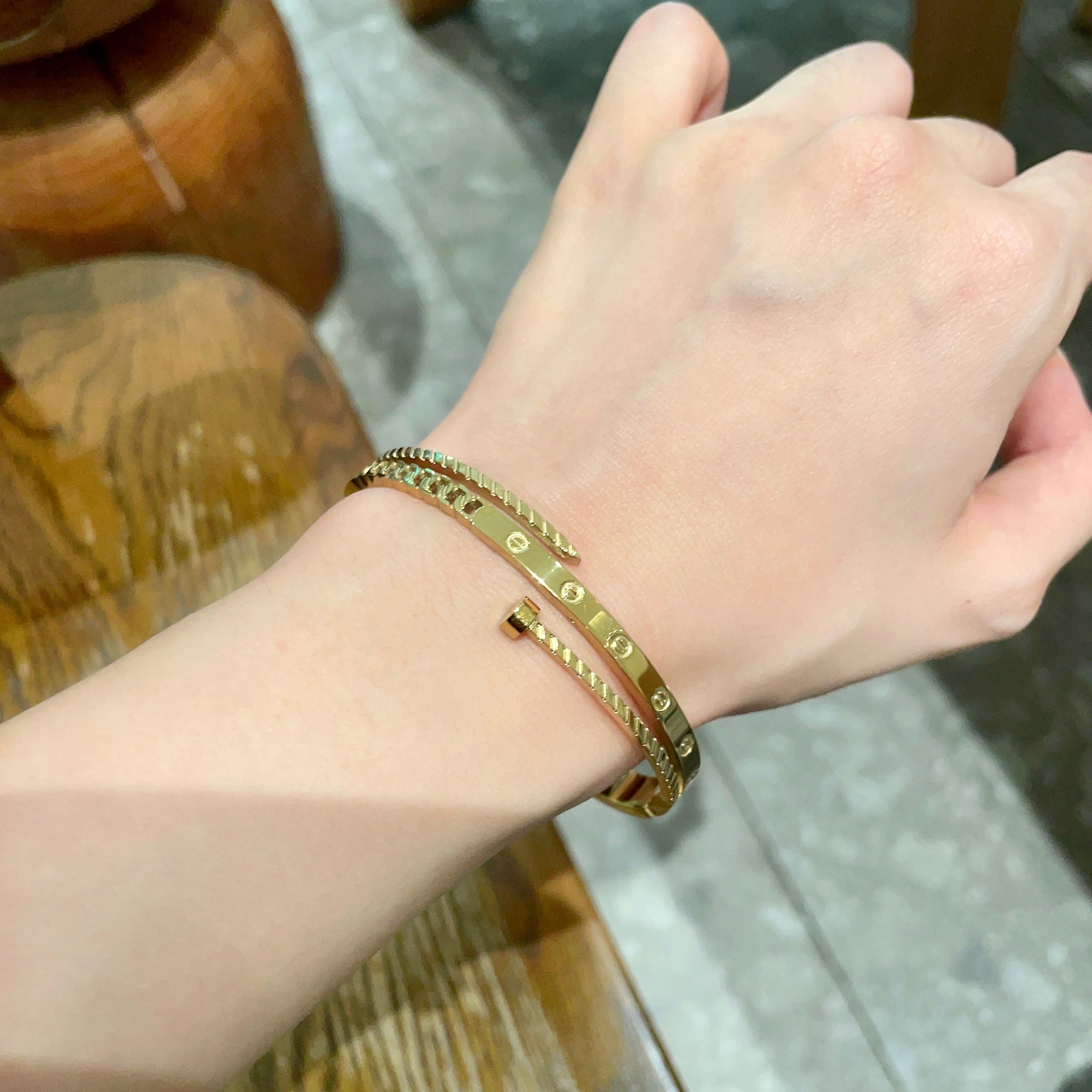 Cartier Juste un Clou bracelet 18k yellow gold 17