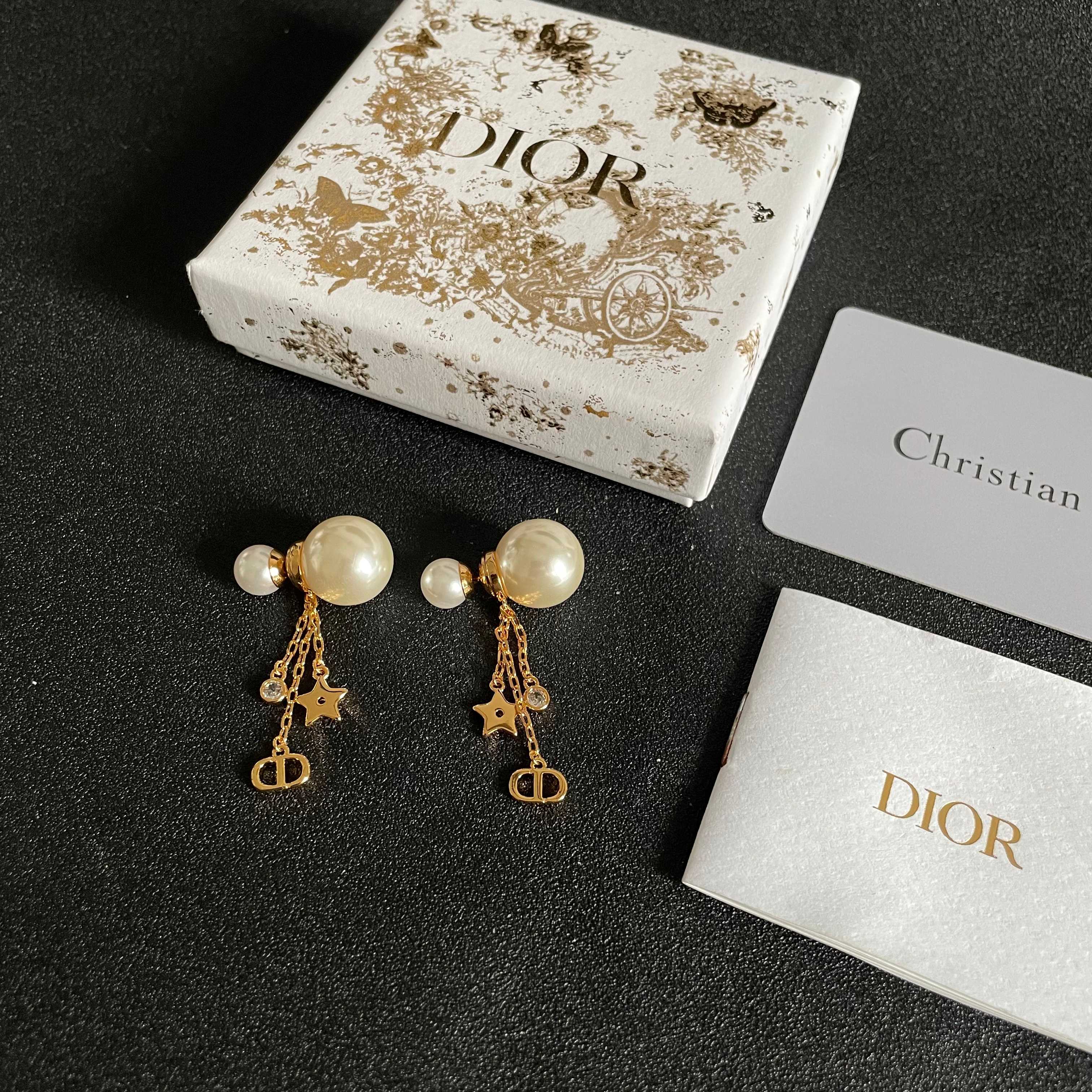 Dior Tribales Pearl Star CD Charm Drop Earrings earrings Gold-tone metal white faux pearl clear crystal One Size drop length approximately 3 5cm