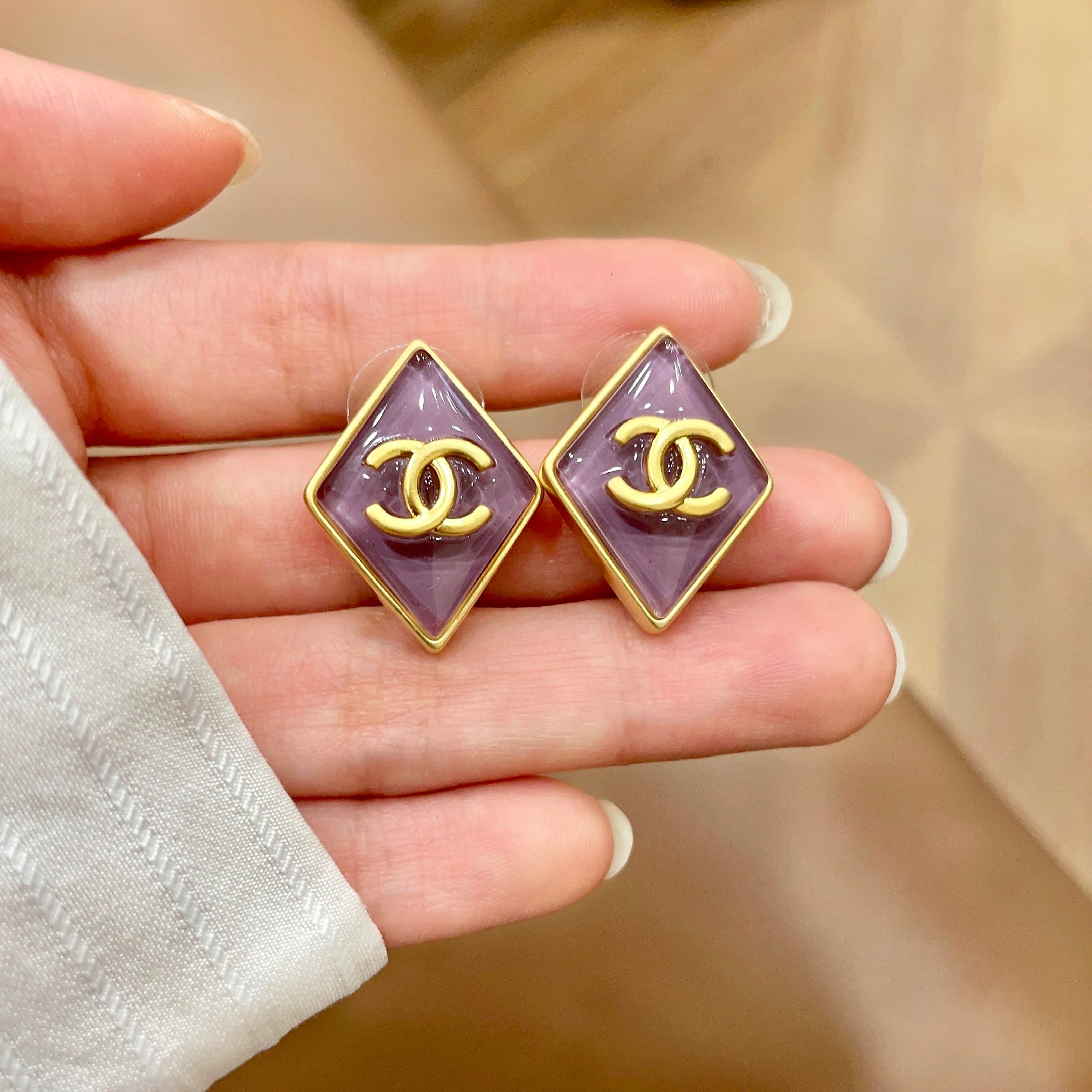 Chanel CC Logo Diamond Enamel Stud Earrings earrings gold-tone metal with lavender purple enamel 1 5cm stud diameter