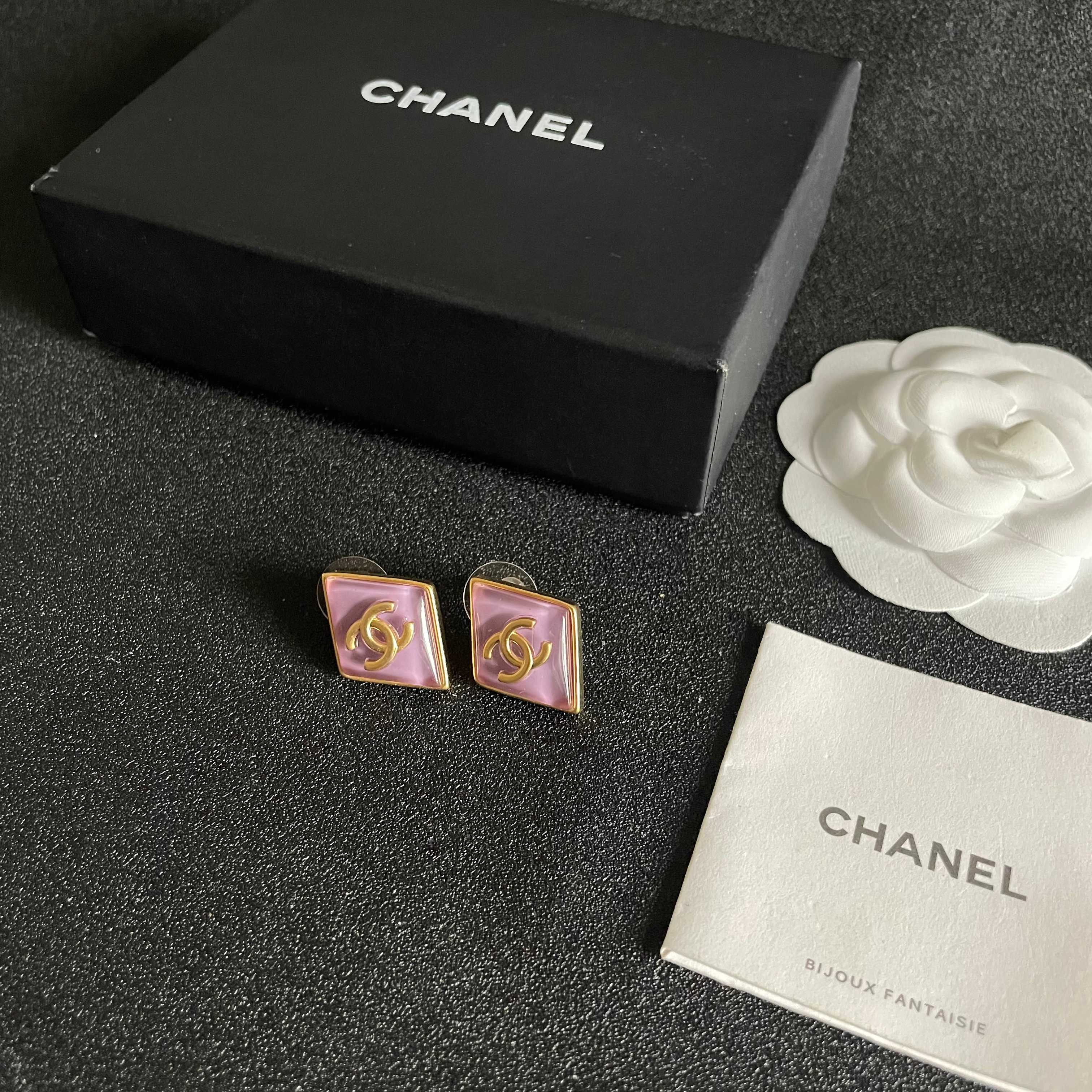 Chanel CC Logo Diamond Enamel Stud Earrings earrings gold-tone metal with lavender purple enamel 1 5cm stud diameter