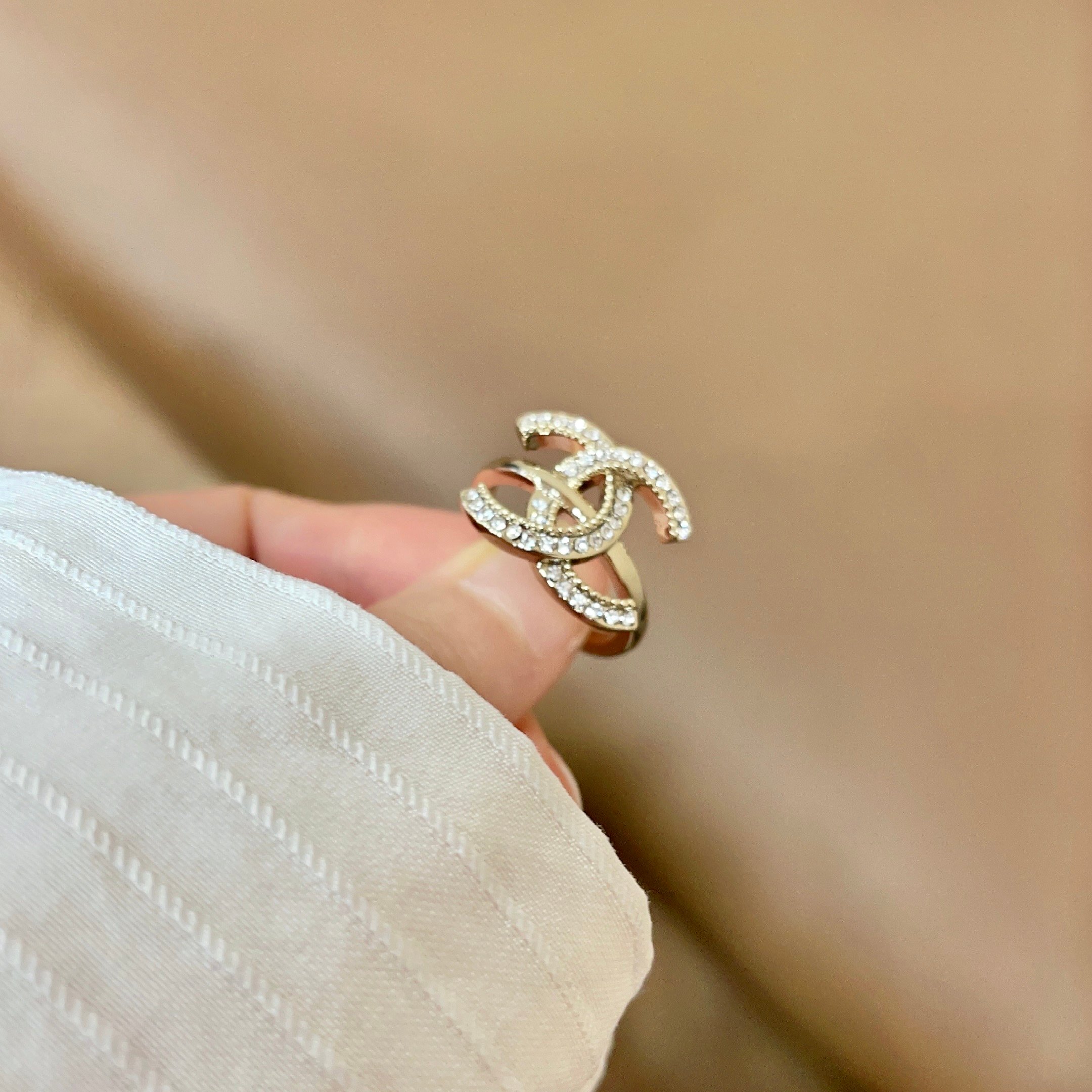 Chanel CC Logo ring light gold metal clear crystal US 7