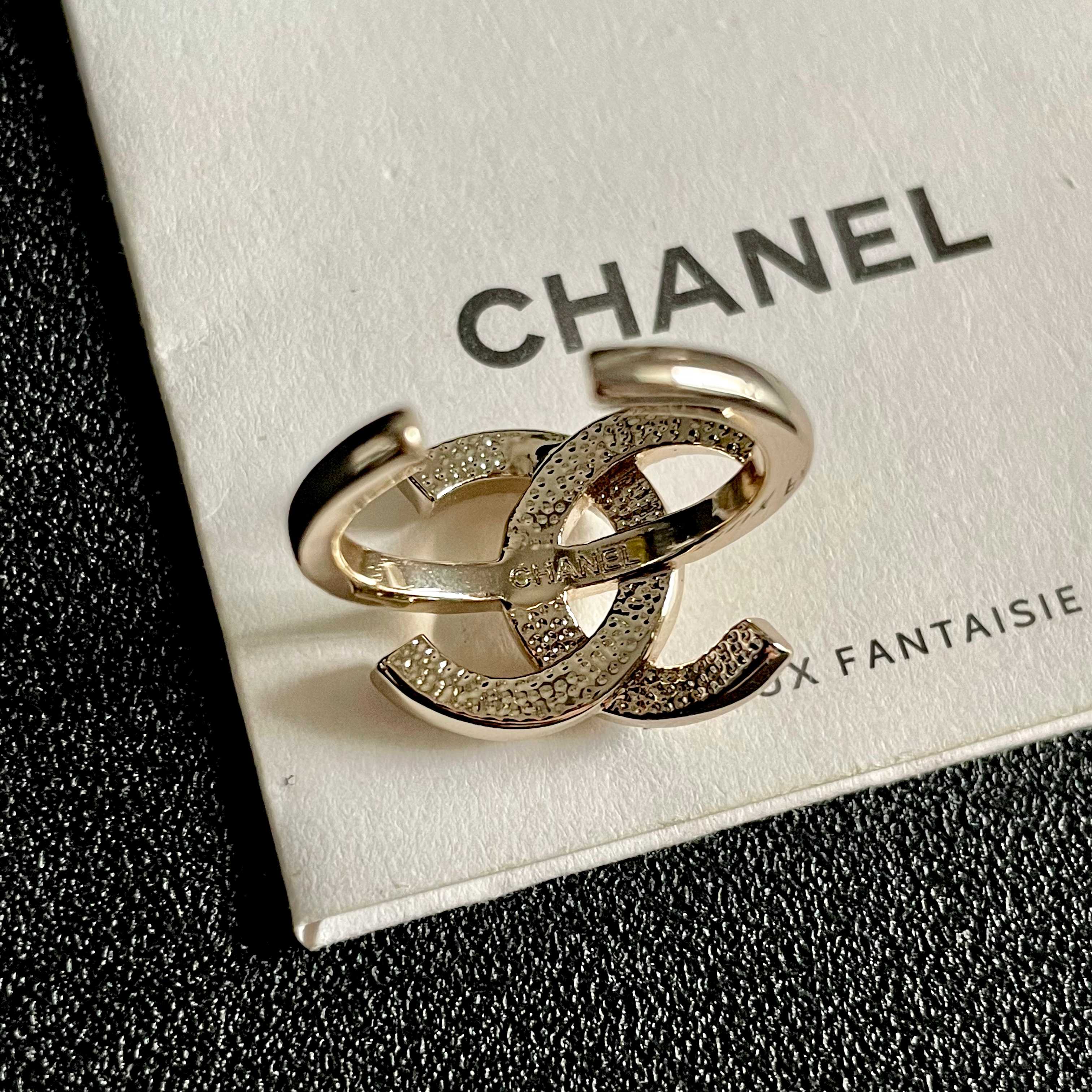 Chanel CC Logo ring light gold metal clear crystal US 7