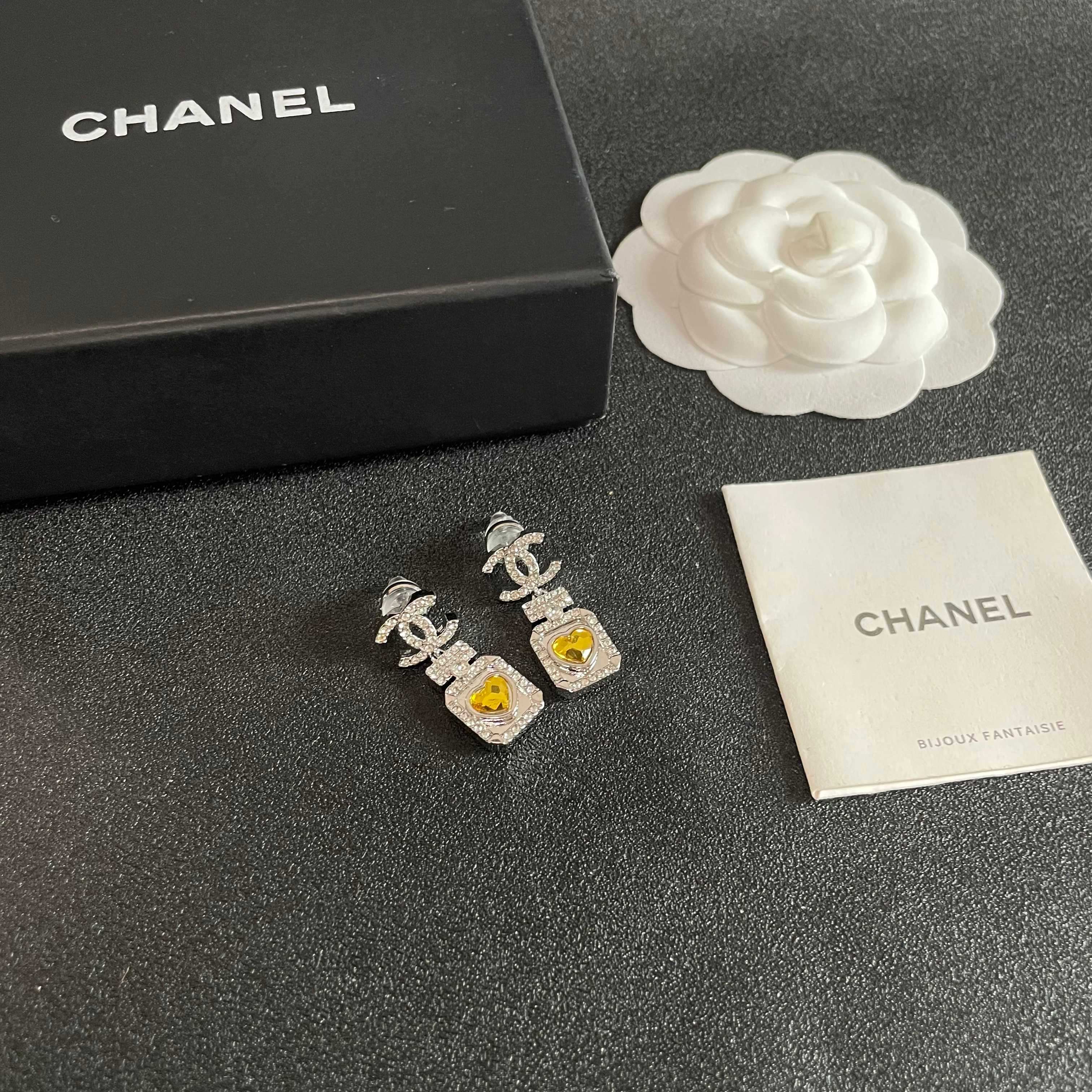 Chanel CC Logo Perfume Bottle Heart Drop Earrings earrings silver-tone metal with clear crystals and yellow heart-shaped gemstone 2 5cm drop length