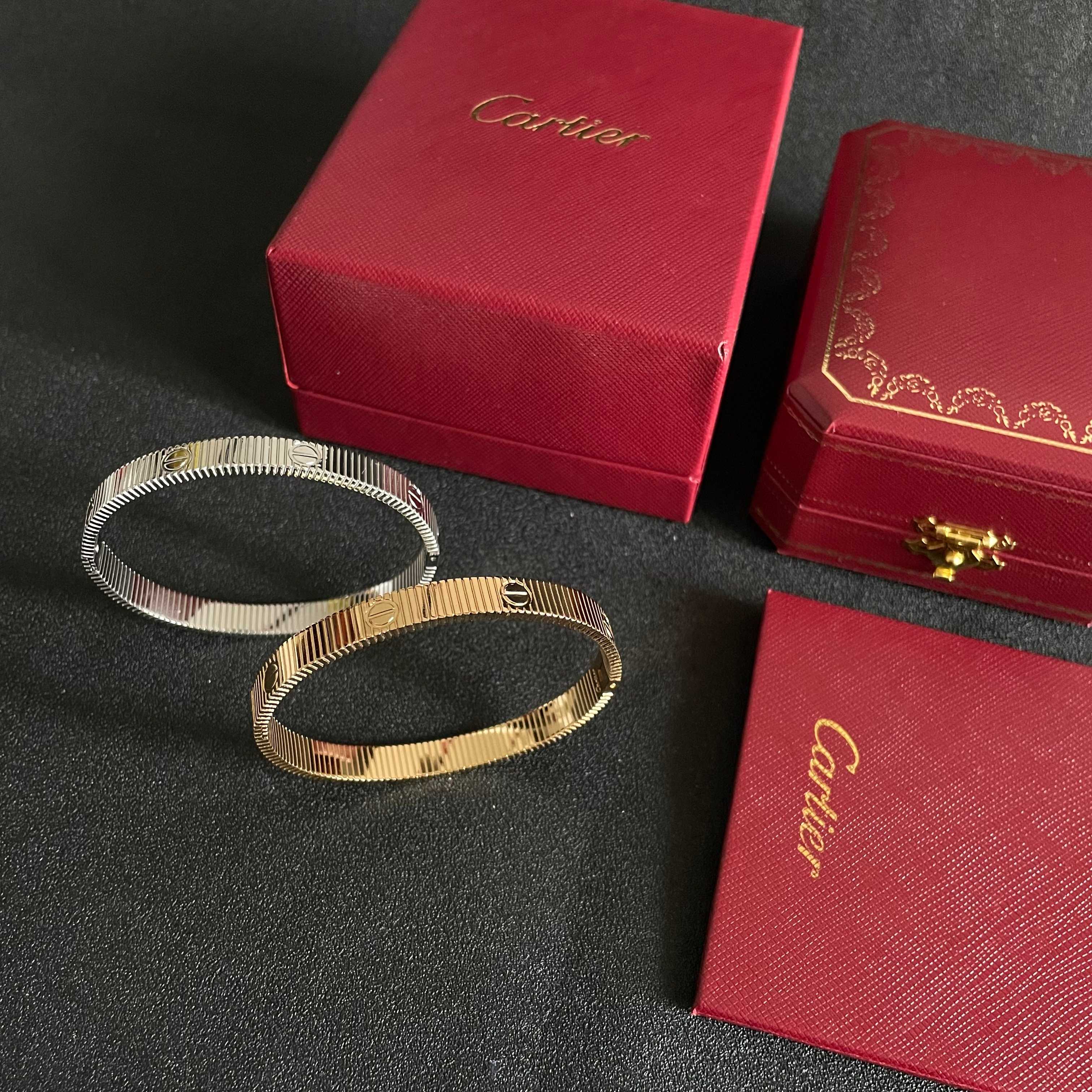 Cartier Love Ribbed Bangle bracelet Silver-toned metal no gemstones 17