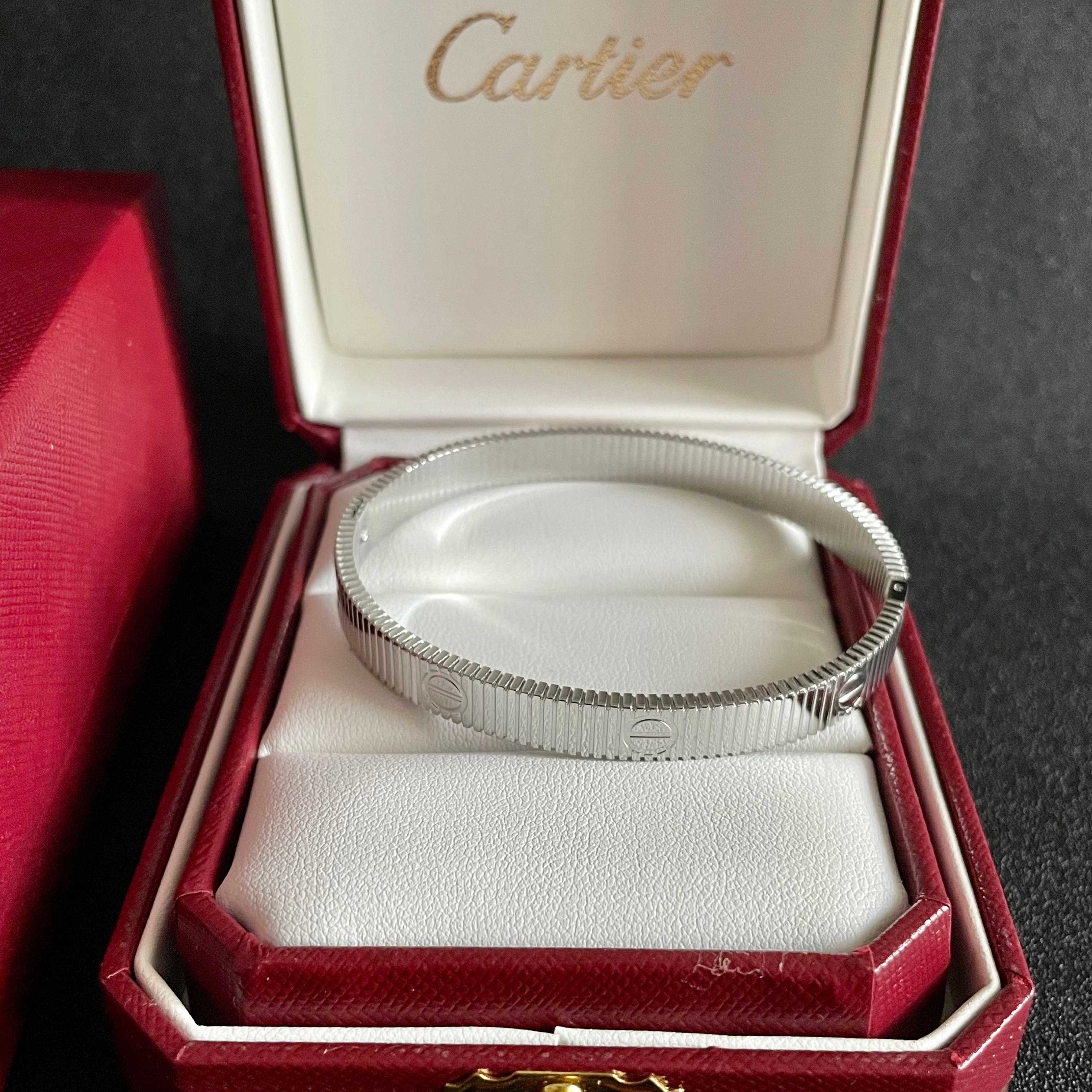 Cartier Love Ribbed Bangle bracelet Silver-toned metal no gemstones 17