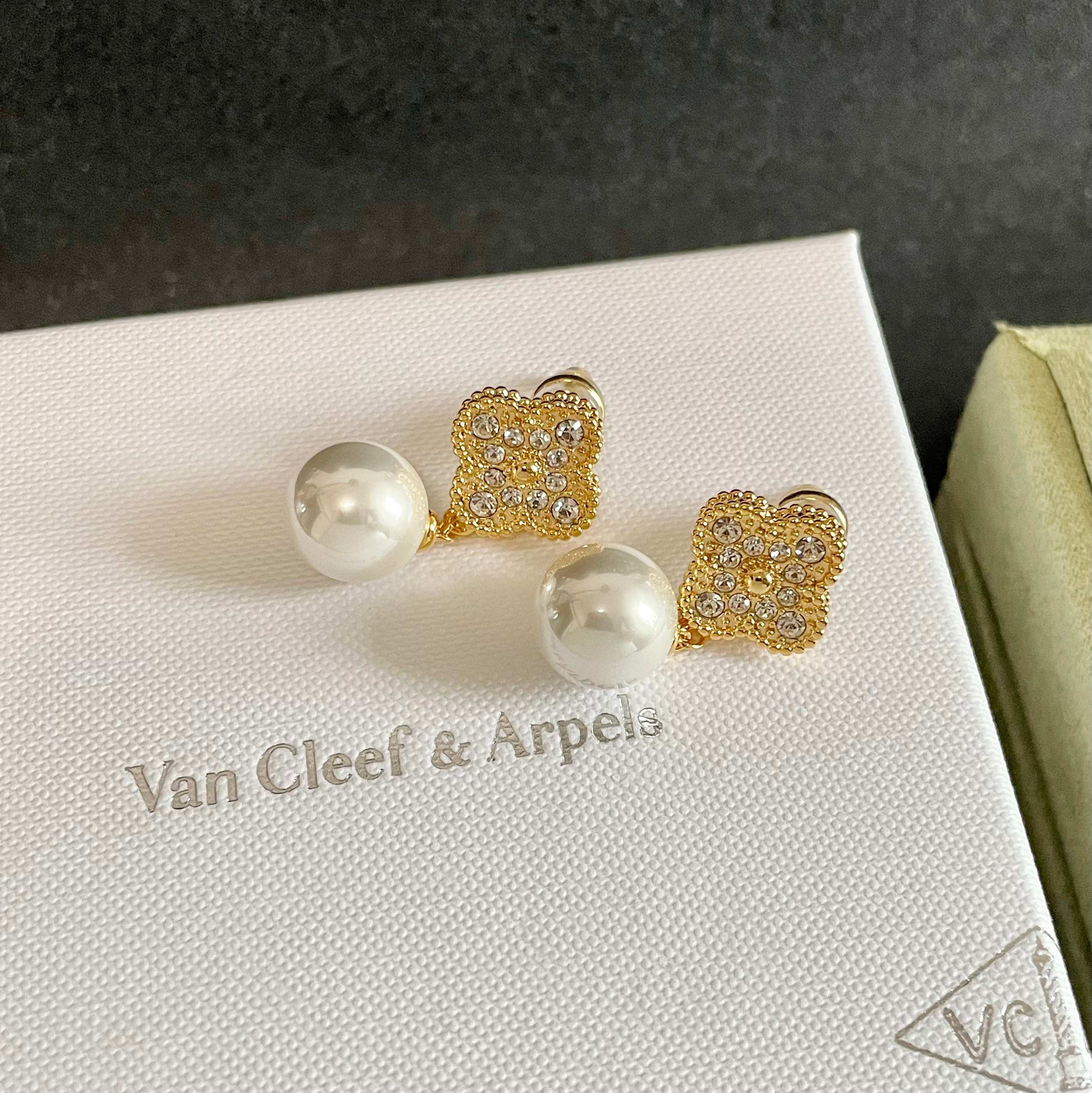 Van Cleef Arpels Alhambra earrings yellow gold clear diamond white pearl 2 5cm drop length