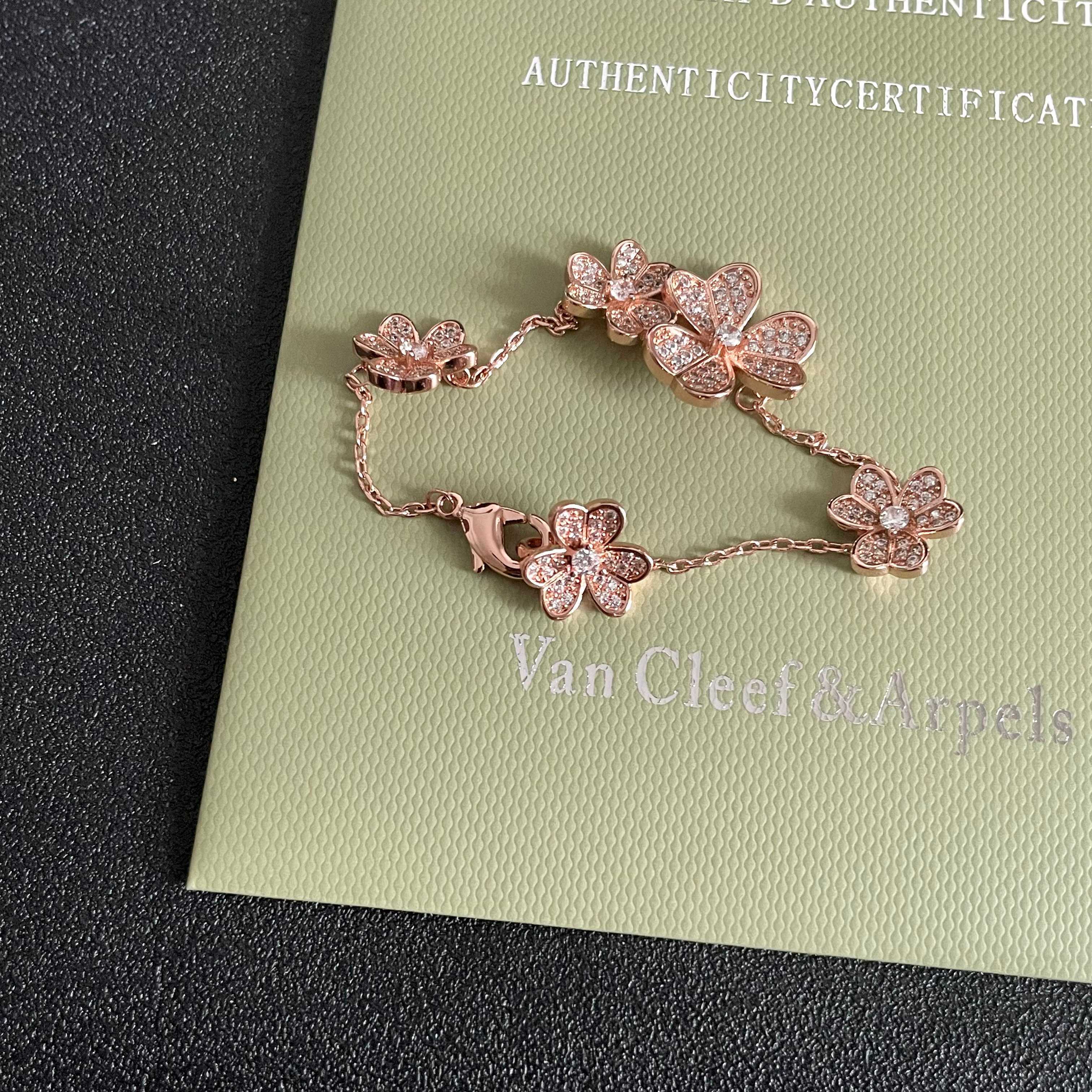 Pulsera Van Cleef Arpels Frivole Oro rosa con pavé de diamantes 17cm