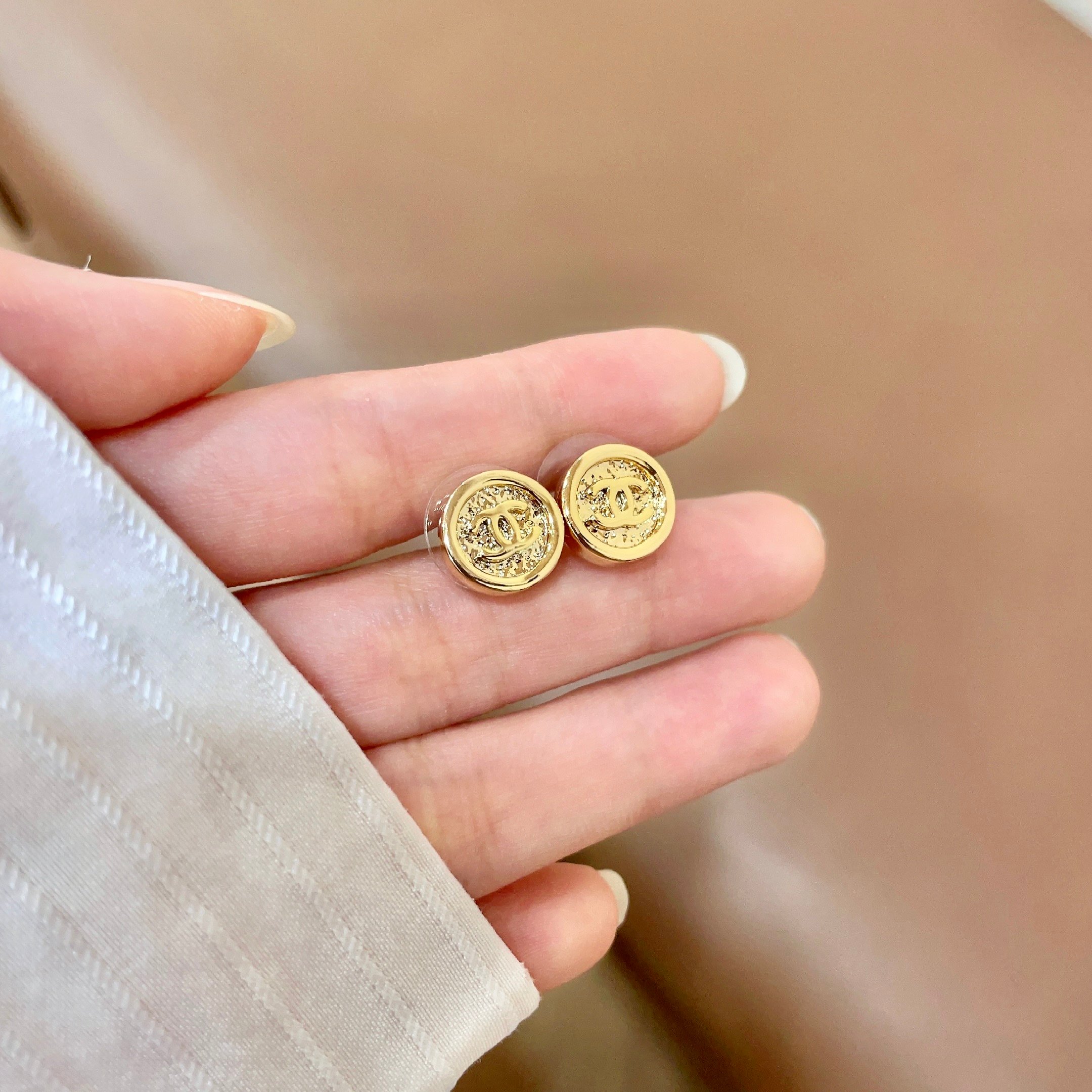 Chanel CC Logo Round Button Stud Earrings earrings gold-tone metal 1 2cm diameter