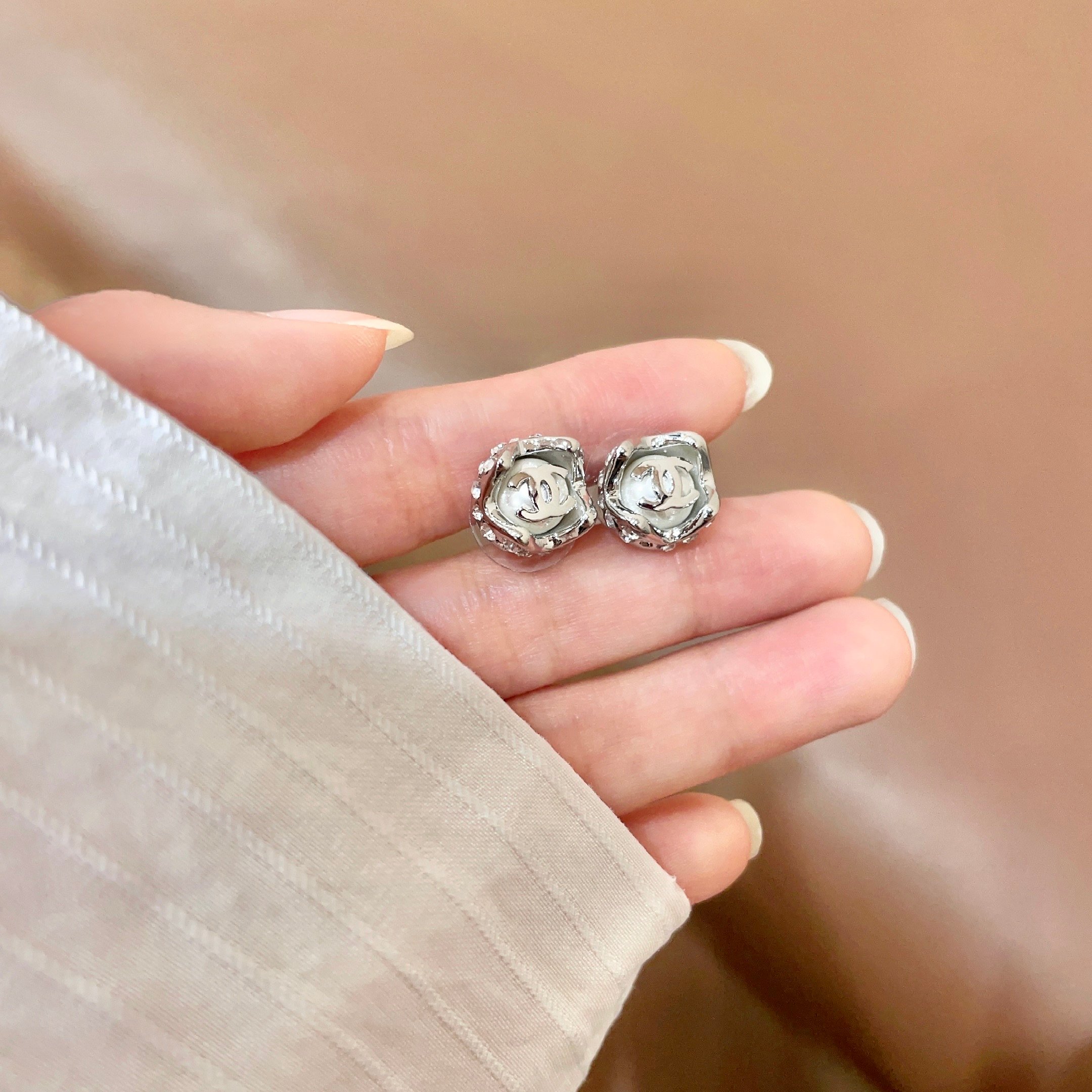 Chanel CC Logo Round Stud Earrings earrings silver tone metal with clear faceted center 1cm diameter