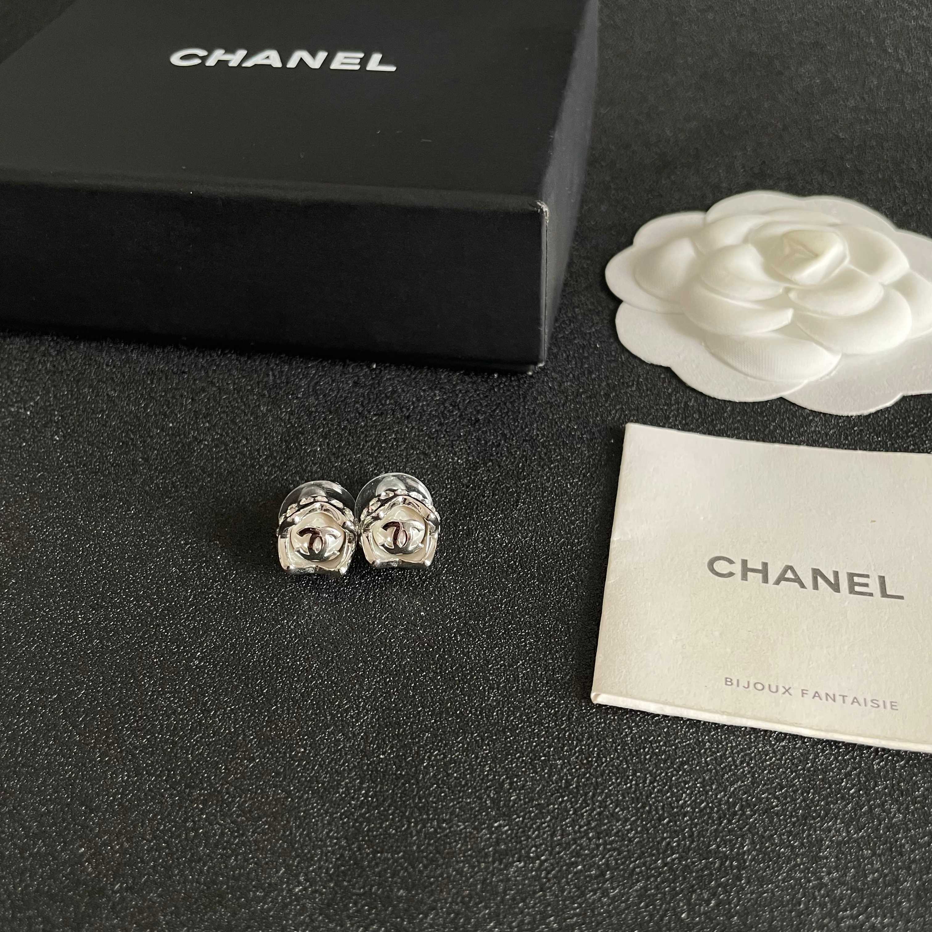 Chanel CC Logo Round Stud Earrings earrings silver tone metal with clear faceted center 1cm diameter